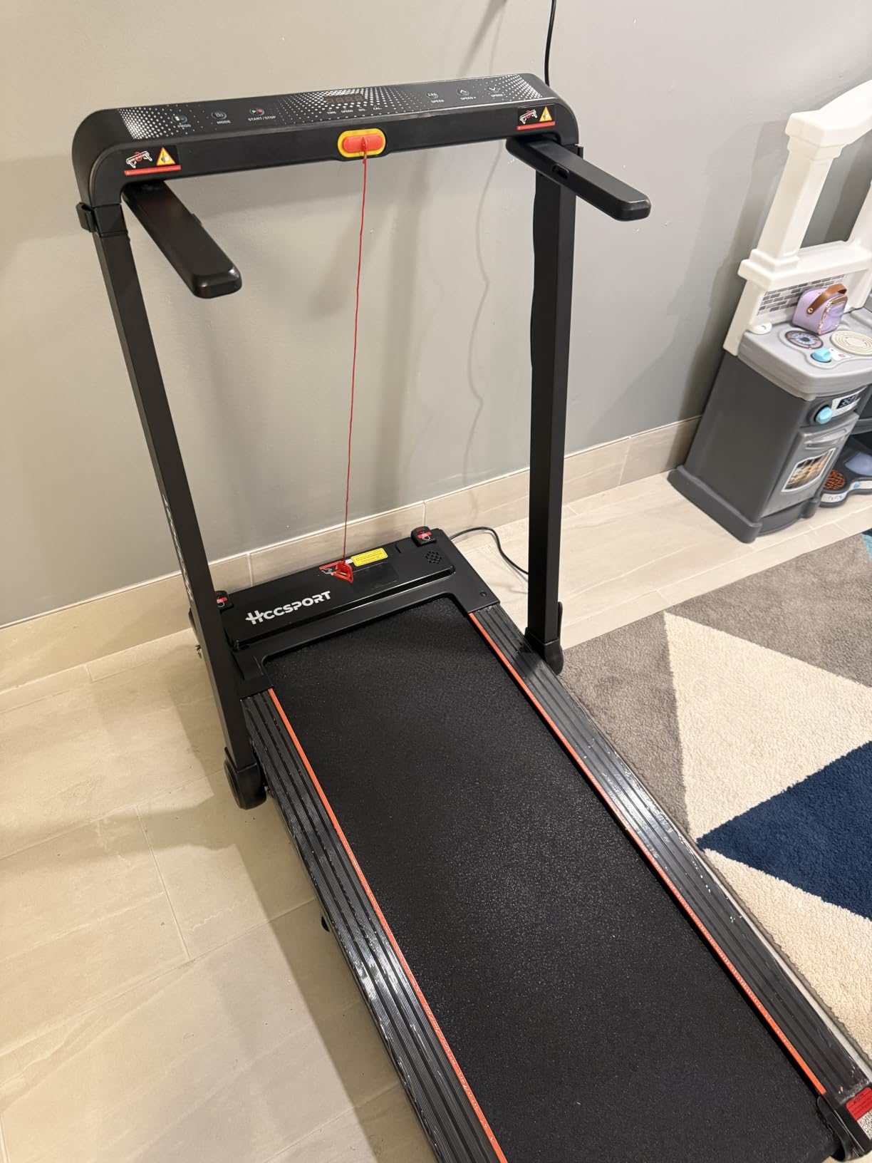 Hccsport Treadmill with Incline, 3 in 1 Under Desk Treadmill Walking Pad with Removable Desk Workstation 3.5HP Foldable Compact Walking Treadmills for Home Small Office with Wristband Remote Control customer photo 1