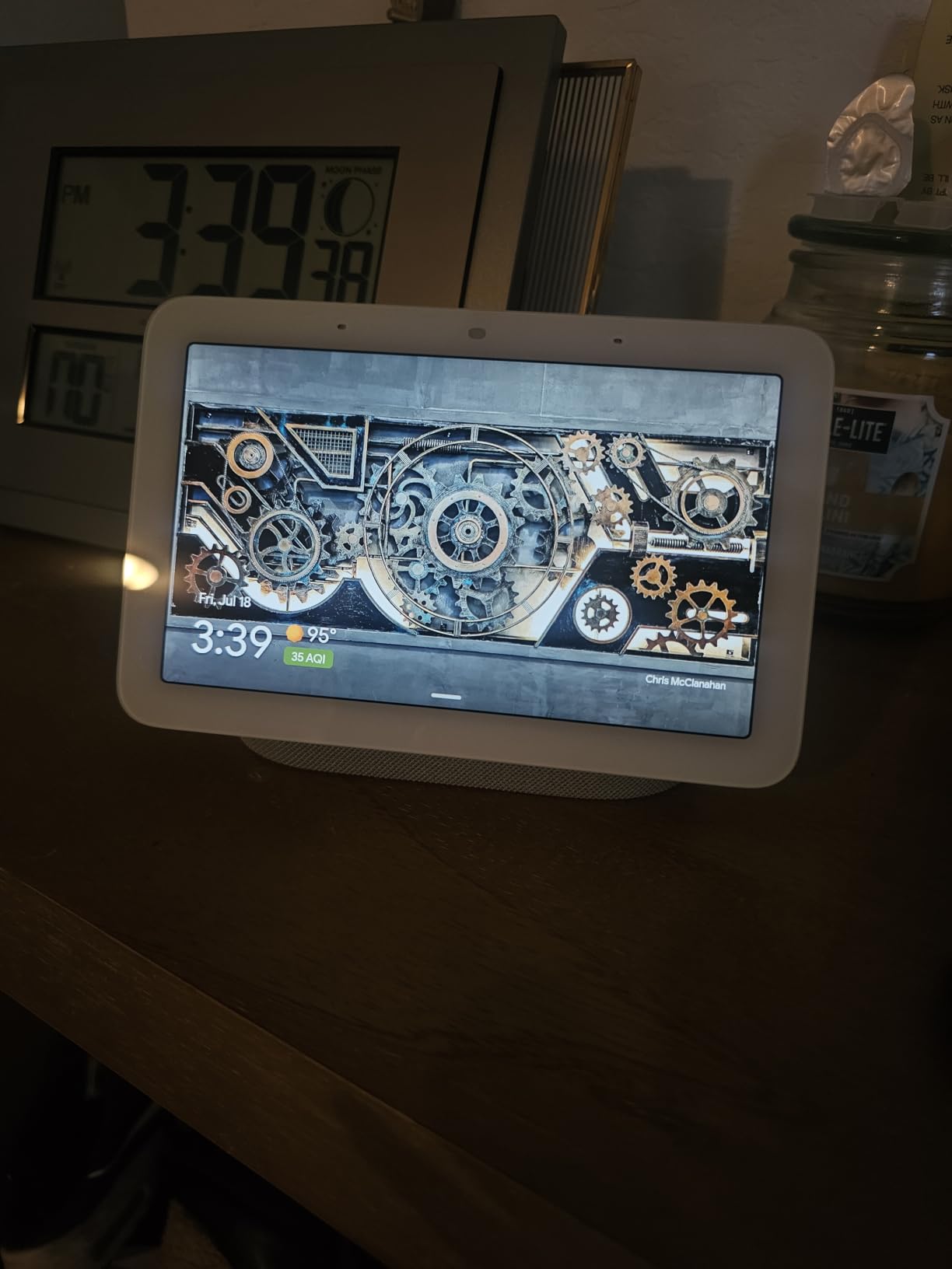 Google Nest Hub 7” Smart Display with Google Assistant (2nd Gen) - Chalk customer photo 1