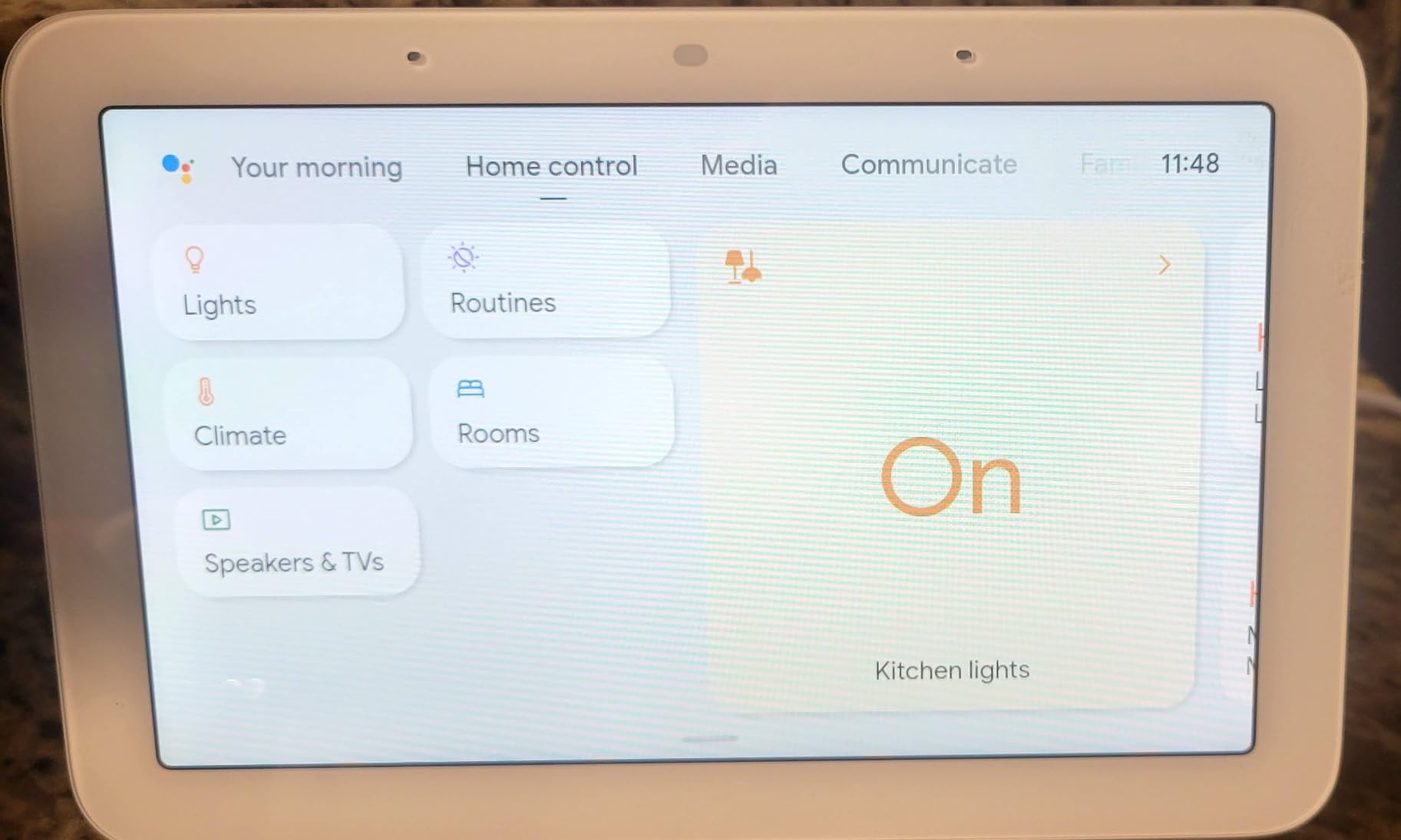 Google Nest Hub 7” Smart Display with Google Assistant (2nd Gen) - Chalk customer photo 2