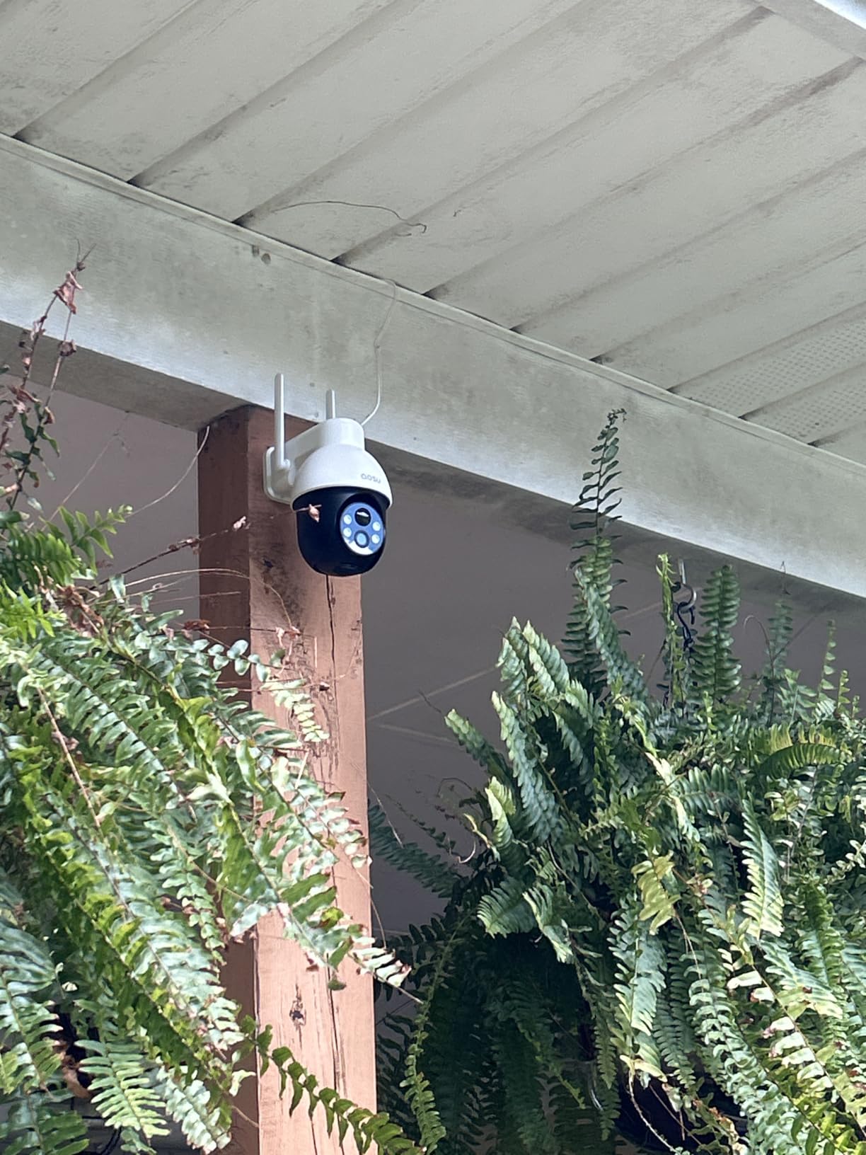 aosu 3K 5MP Solar Security Camera Wireless Outdoor PTZ 360° Smart Tracking customer photo 1