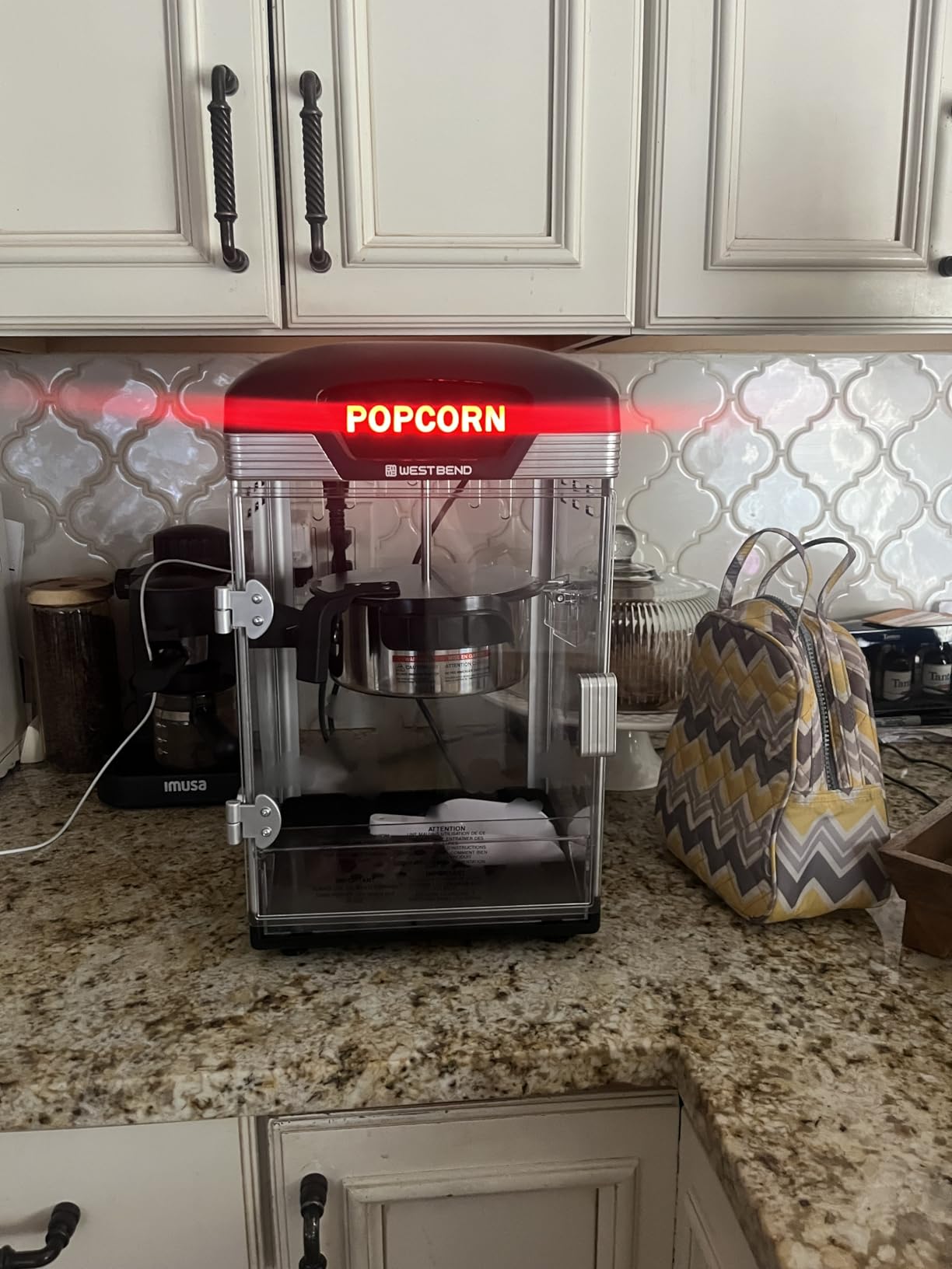 West Bend Theater Crazy Popcorn Machine, Nonstick Kettle, 4 Qt., Black customer photo 2