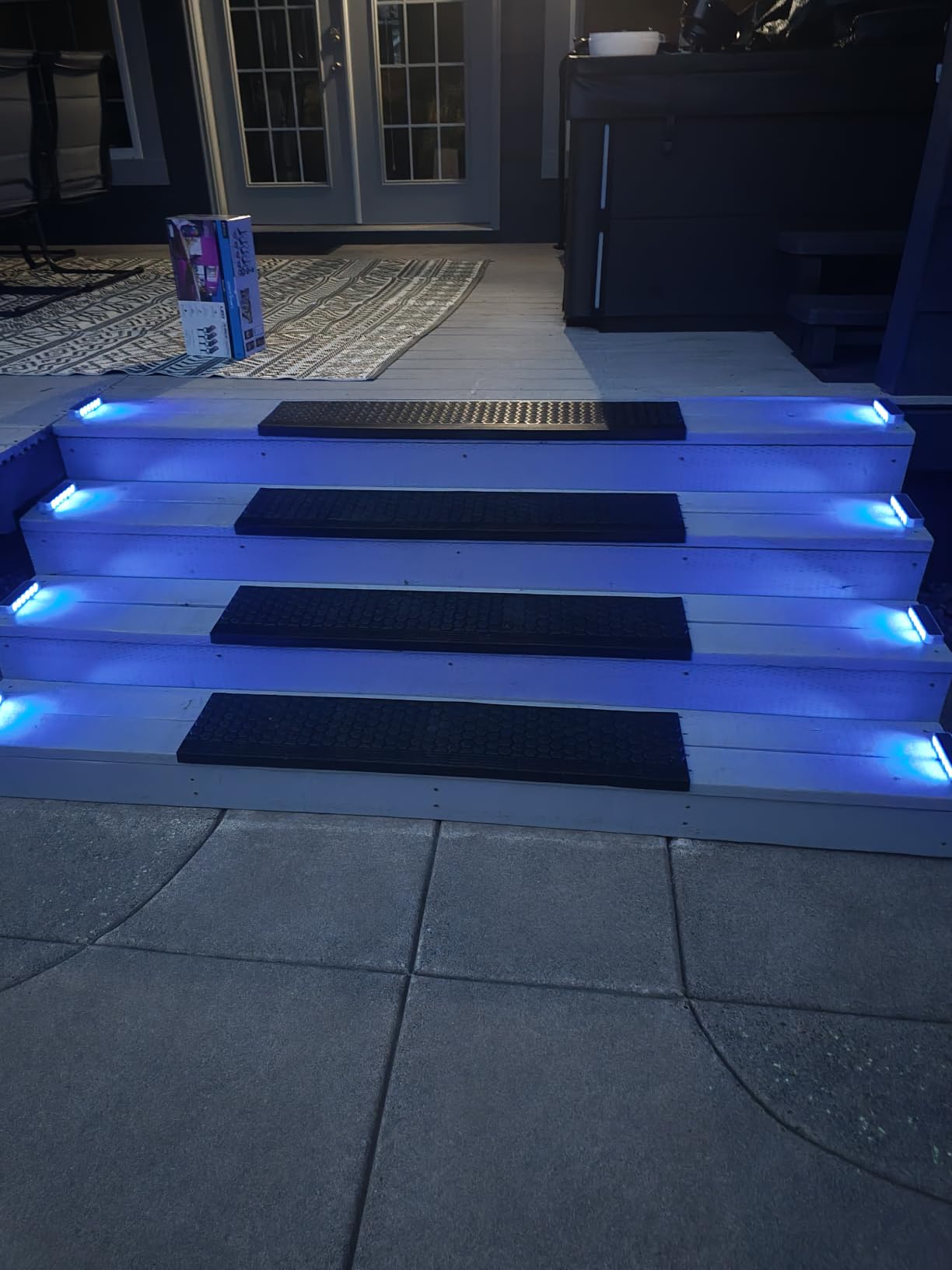 DetarZinLED Blue Solar Step Lights for Outside IP68 Waterproof Led 6 Pack customer photo 1