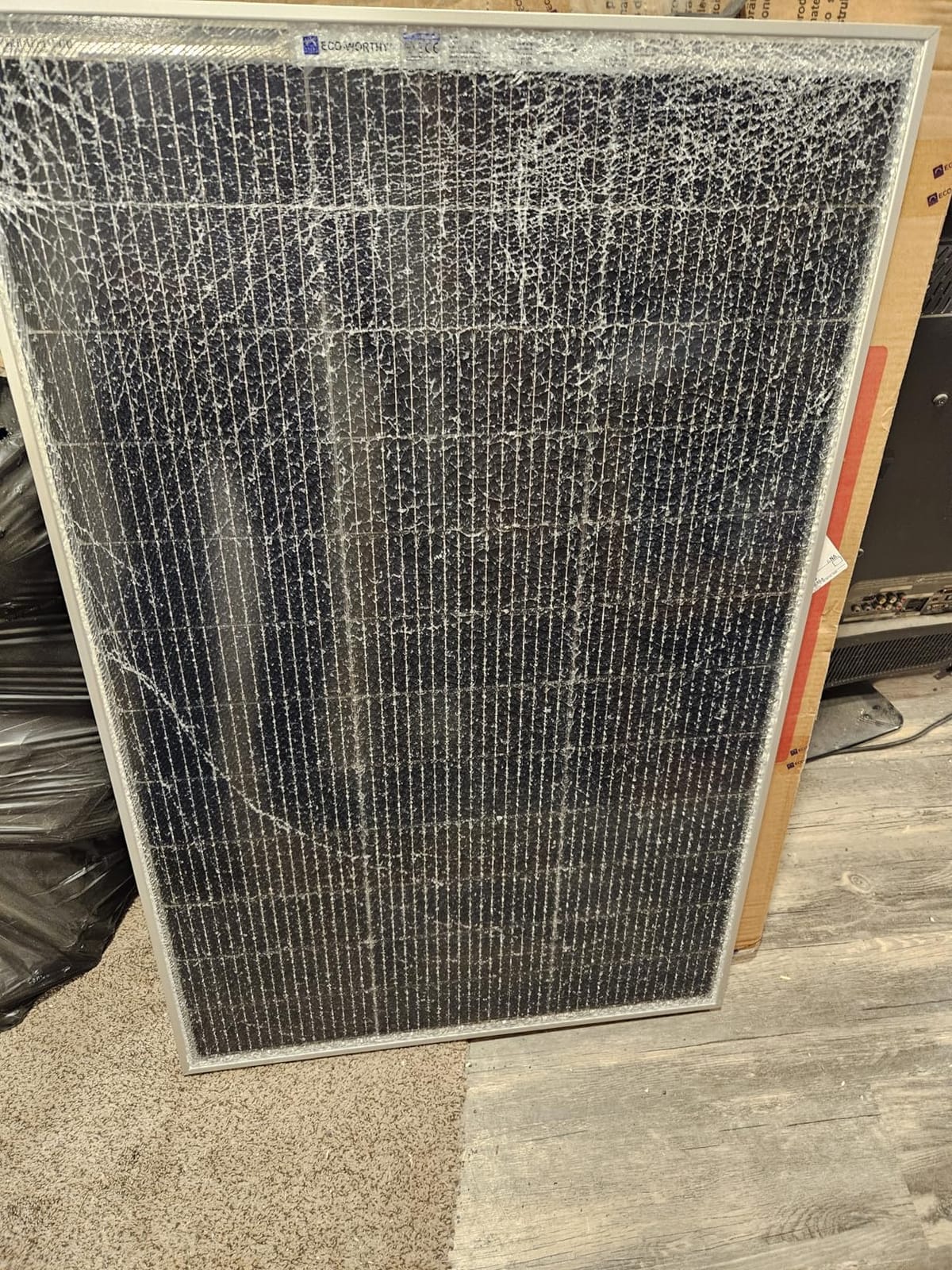 ECO-WORTHY 400W Solar Panels N-Type 4pcs 100 Watt 18V Monocrystalline customer photo 2