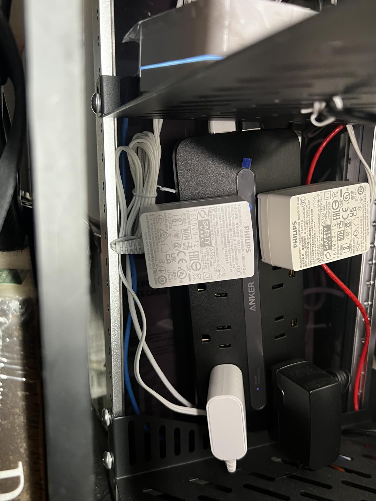 Anker Power Strip, 900J Surge Protector, 35W Max customer photo 1