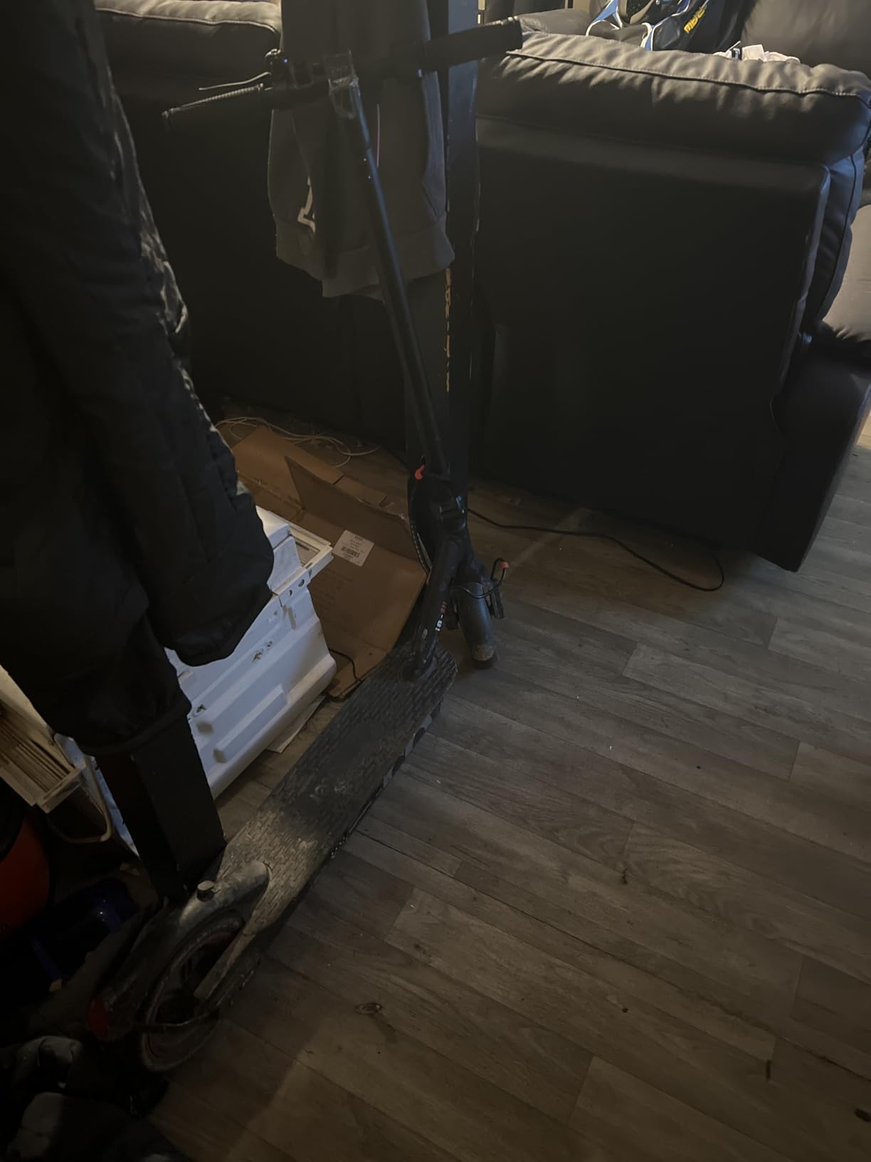 iScooter Electric Scooter for Adults, Foldable E-Scooter for Commuting customer photo 1