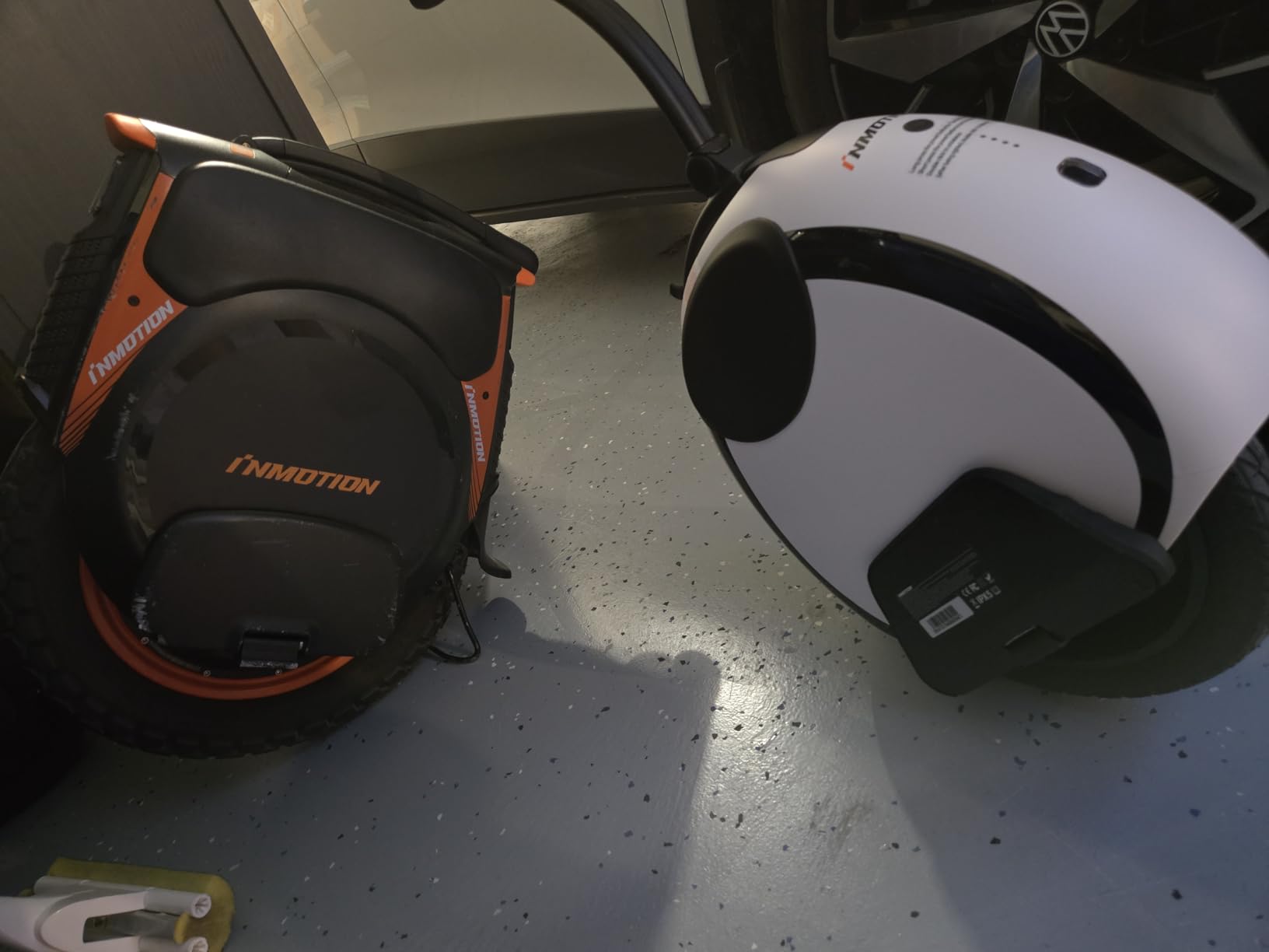 INMOTION E20 Electric Unicycle with Dual Tires for Easier Self-Balancing customer photo 1