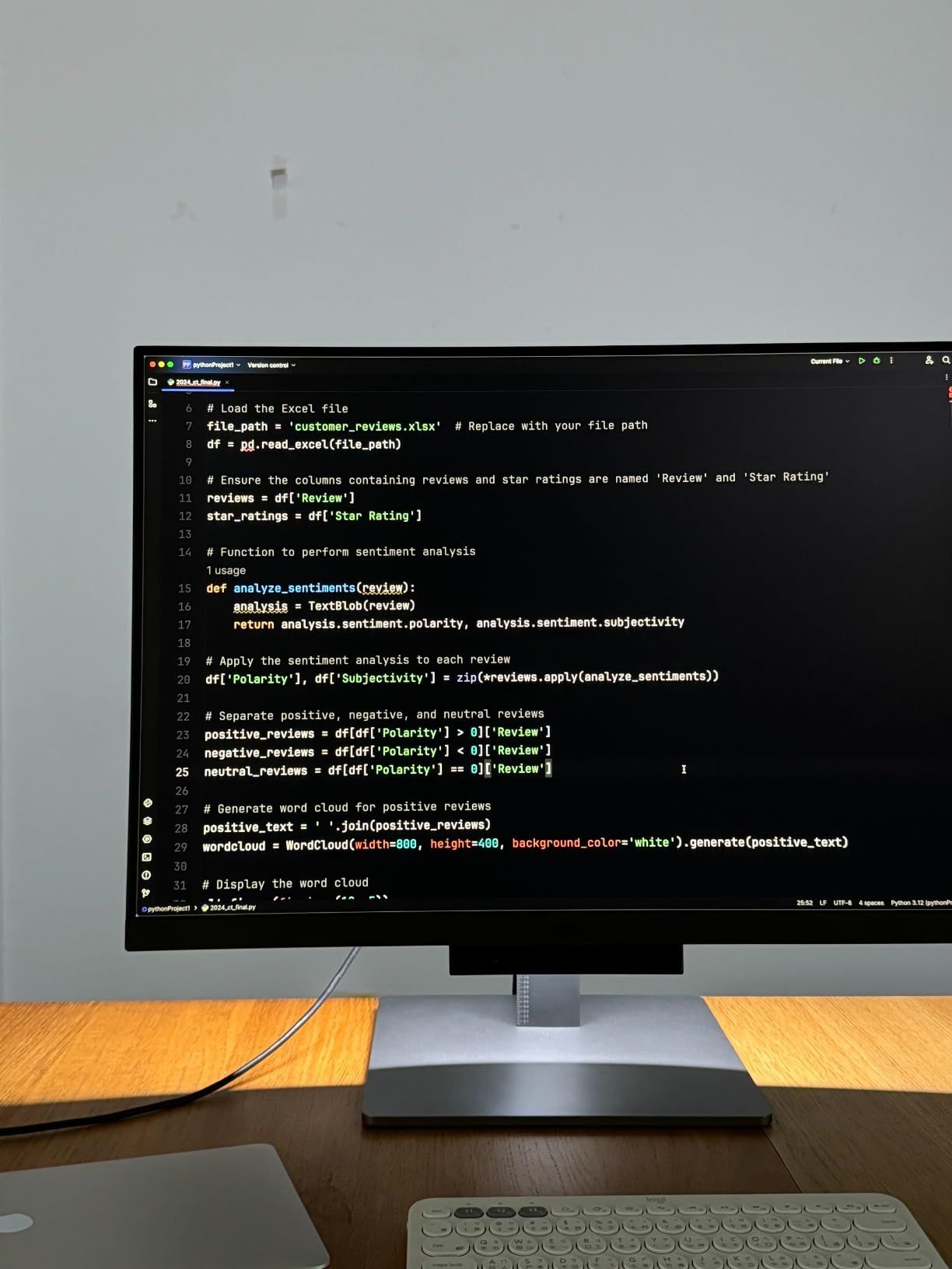 BenQ RD280U 28.2” 4K 3840x2560 3:2 Programming Monitor, Eye-Care, Nano Matte Panel, Coding Modes, MoonHalo Backlight, 90W USB-C, KVM, VESA Mount, Developer Monitor customer photo 1
