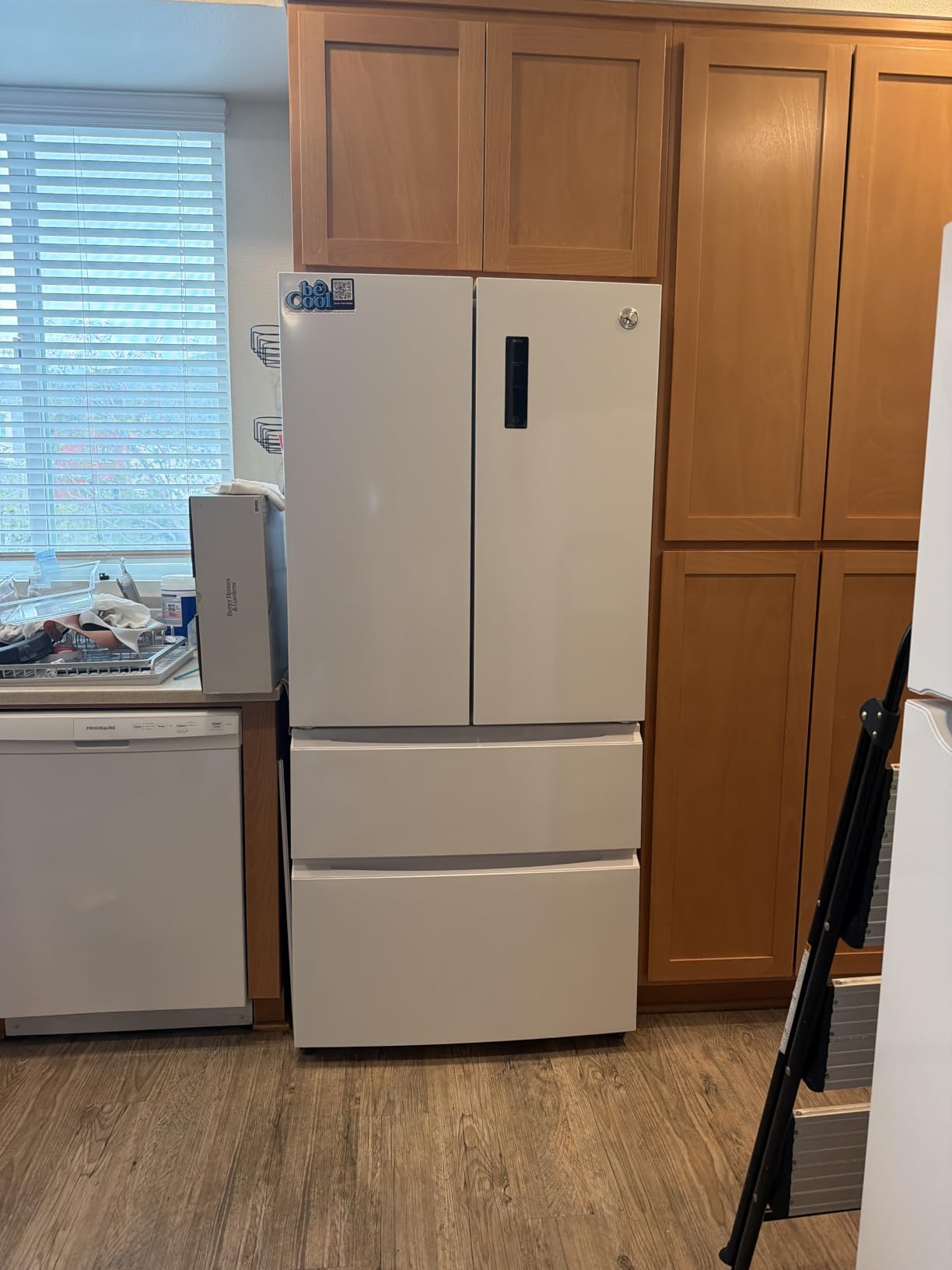 Commercial Cool 18.9 Cu. Ft. French Door Refrigerator, 33 Inch Wide Refrigerator with 2 Bottom Mount Freezer Drawers, Frost Free, LED Lighting, Digital Temperature Control, CCRF1890KS, Stainless Look customer photo 2