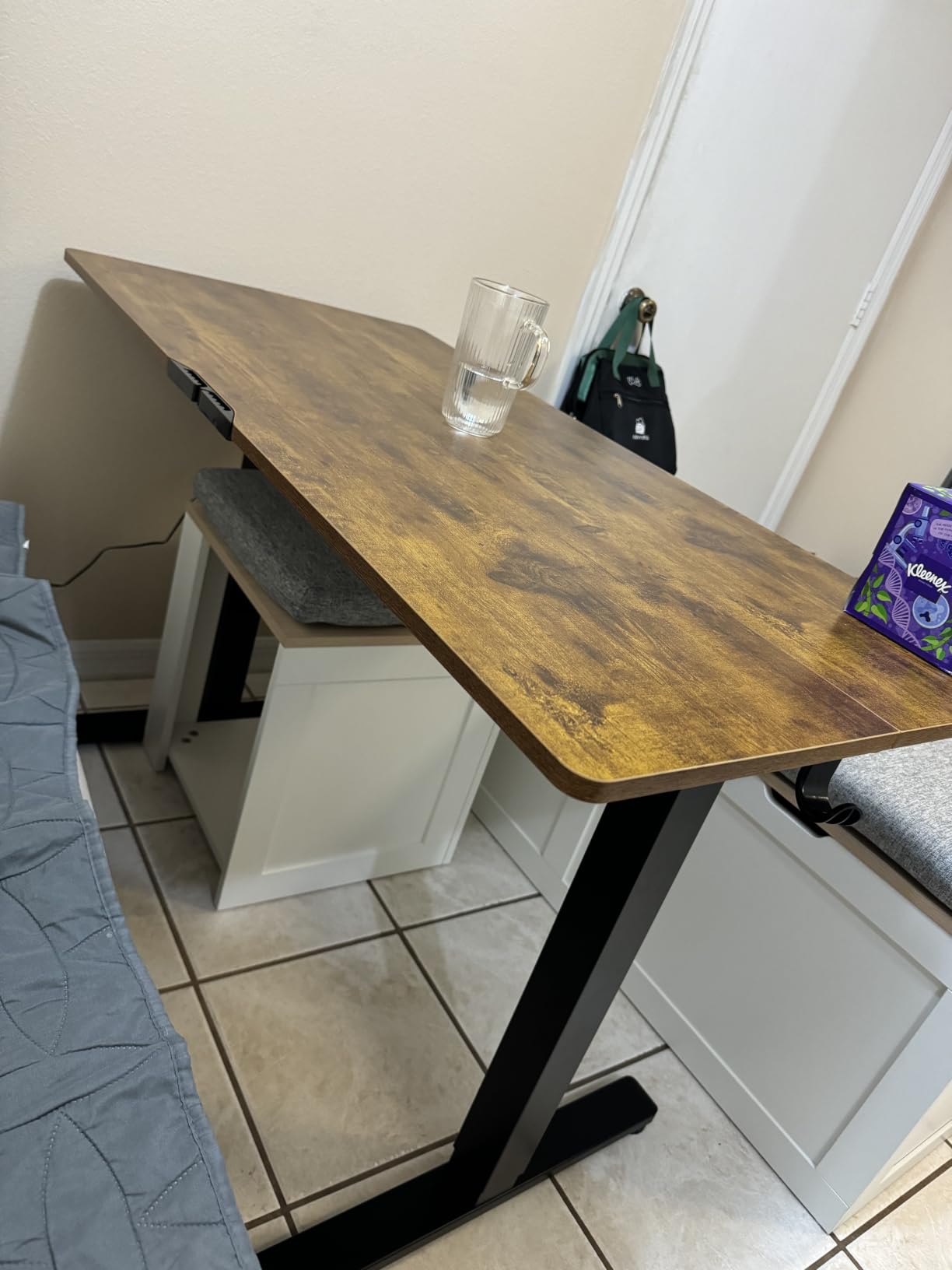 Claiks Electric Height Adjustable Standing Desk, 40x24 Inch, Bamboo customer photo 2
