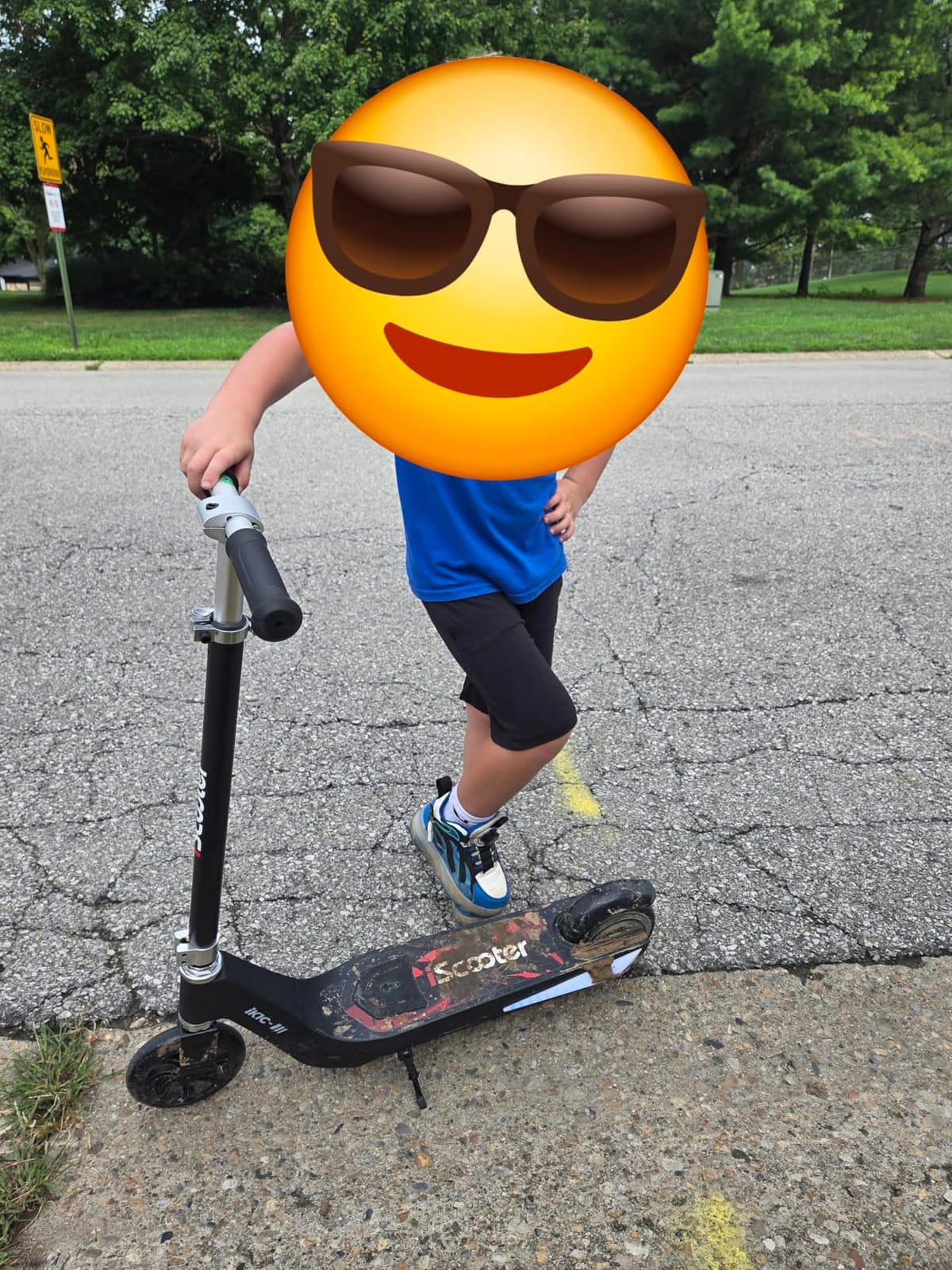 iScooter IK3 Serious Electric Scooter for Kids Aged 6-12 customer photo 2