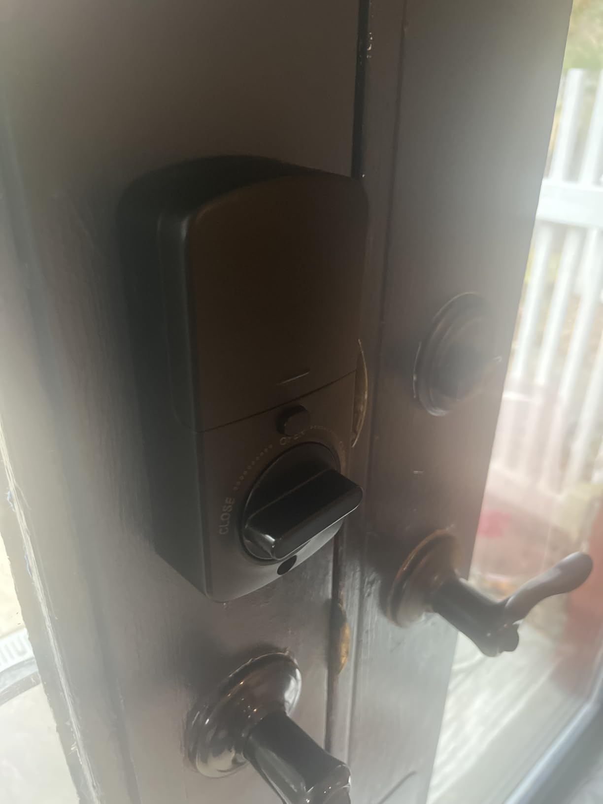DESLOC B200 Fingerprint Smart Door Lock, Keyless Entry Deadbolt customer photo 1