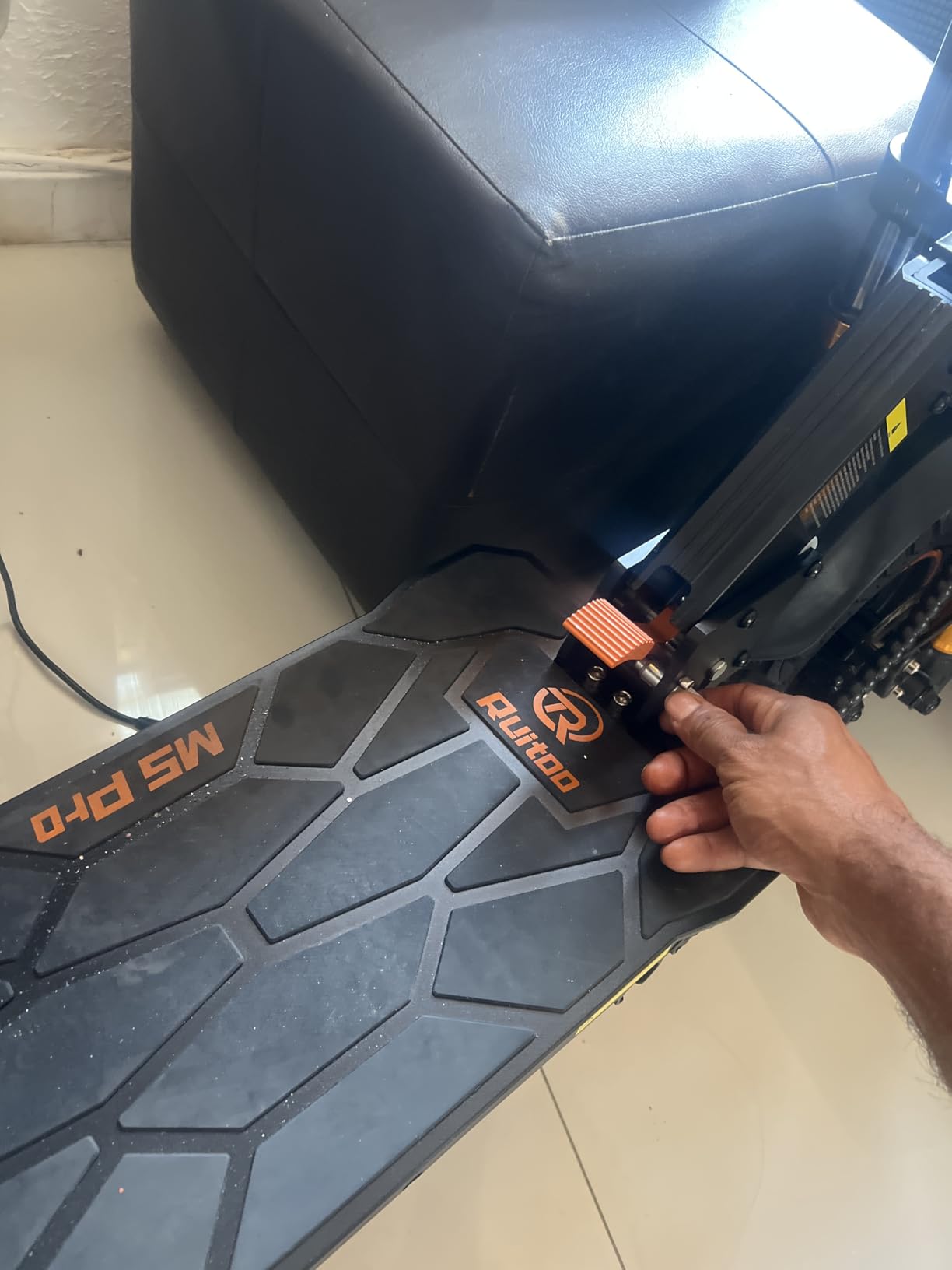 Fast Electric Scooter Adults, 1200W/5600W Off Road E Scooter, 35/50 Miles Long Range, 35/50 MPH Top Speed, 10/11