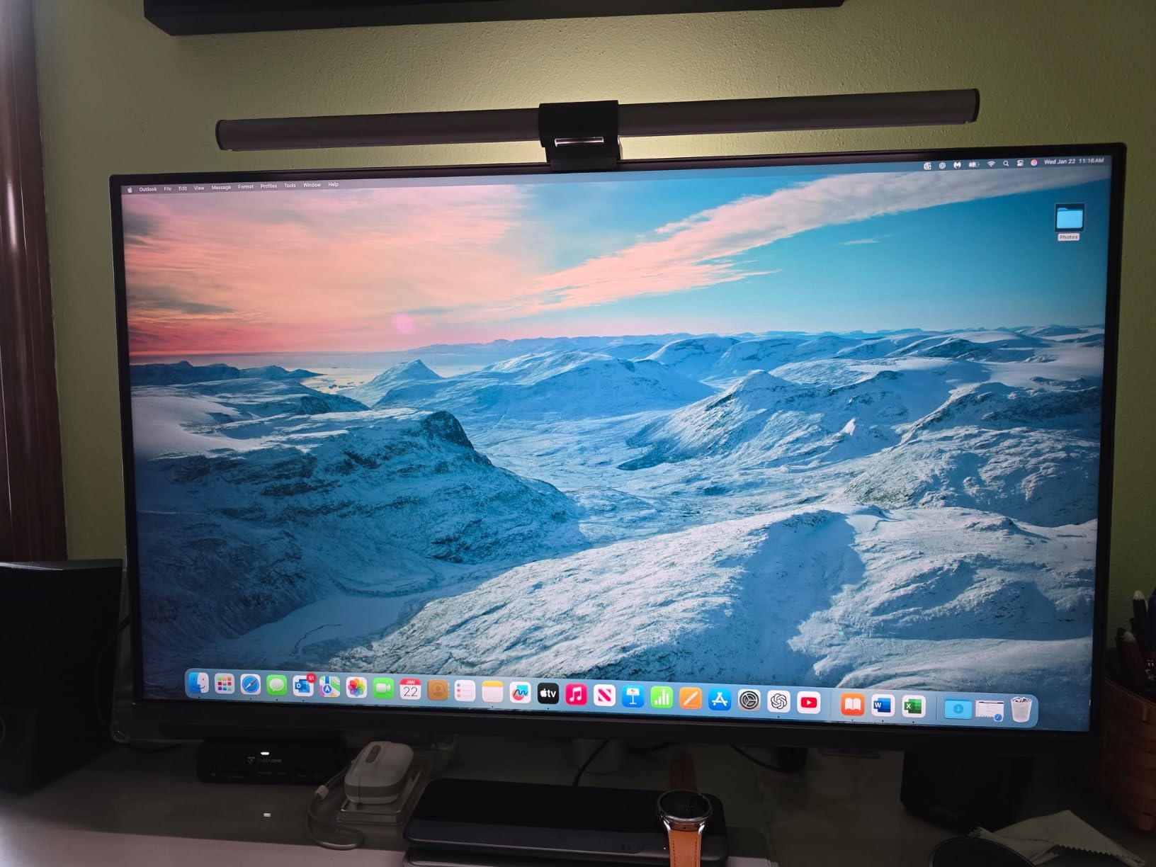 BenQ MA320U 32” 4K 3840x2160 Monitor for MacBook® Pro/Air, Dual USB-C, 90W Power Delivery, Mac Color Match, USB Hub, Brightness & Volume Control on Mac, Height & Tilt Adjustable Stand, P3 Color Gamut customer photo 1