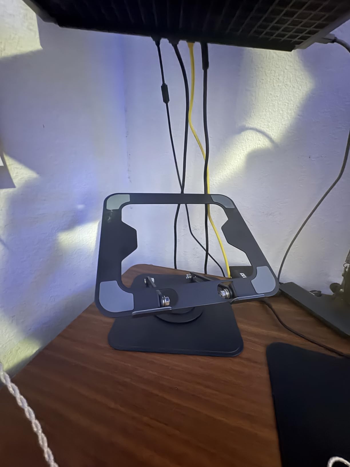 LOXP Adjustable Laptop Stand, Computer Stand with 360 Rotating Base customer photo 2
