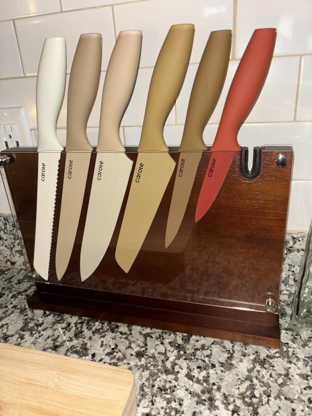 Magnetic Knife Block with Builtin Sharpener, Double Sided Magnet and Acrylic safety shield on both side for Kitchen Counter, Extra Large size 14'x10',Wood Magnetic Knife Holder,stand. Board. customer photo 2