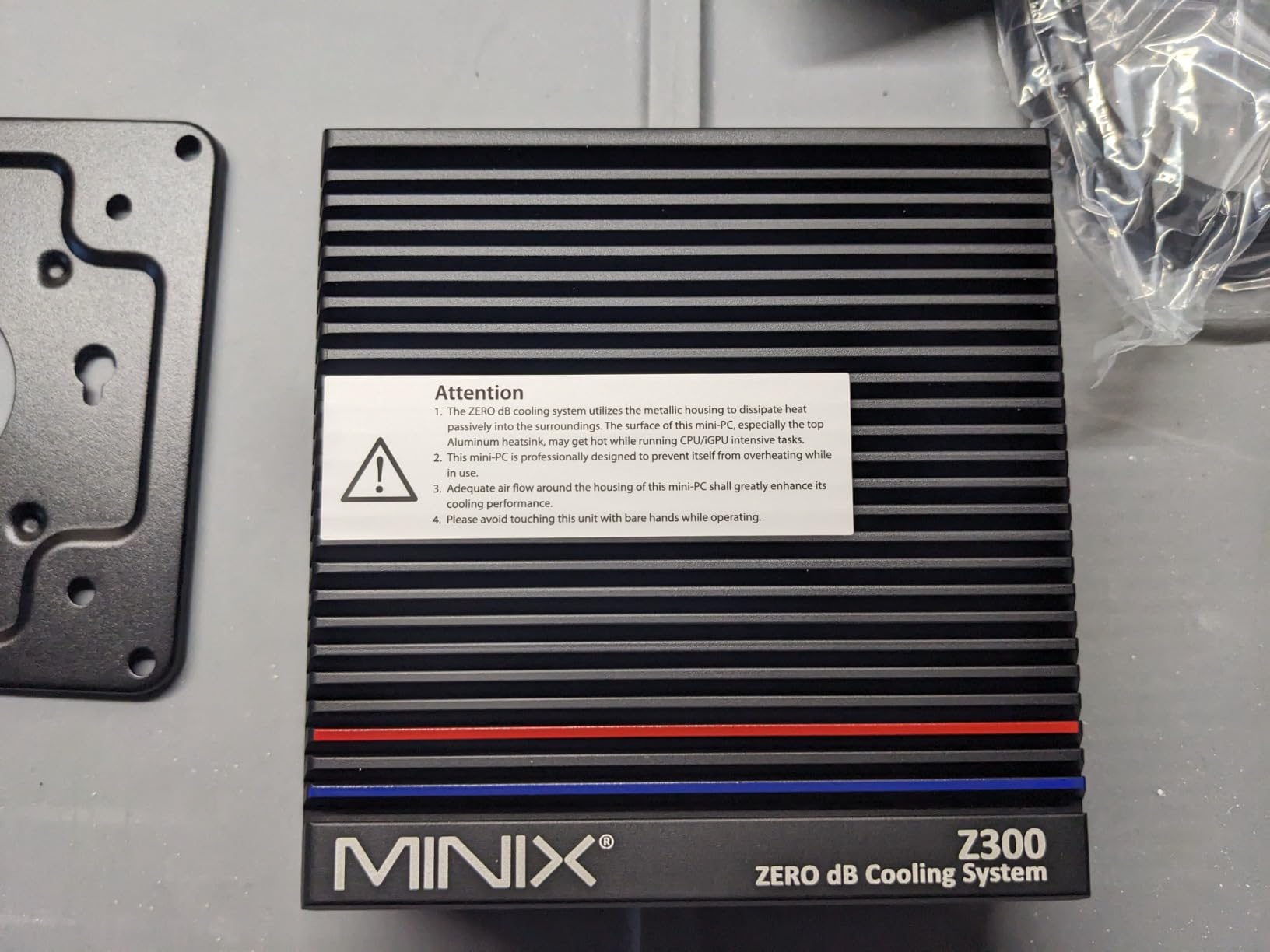 MINIX NEO Z300-0dB Fanless Mini PC Intel i3-N300, 16GB DDR4 512GB PCIe SSD customer photo 2