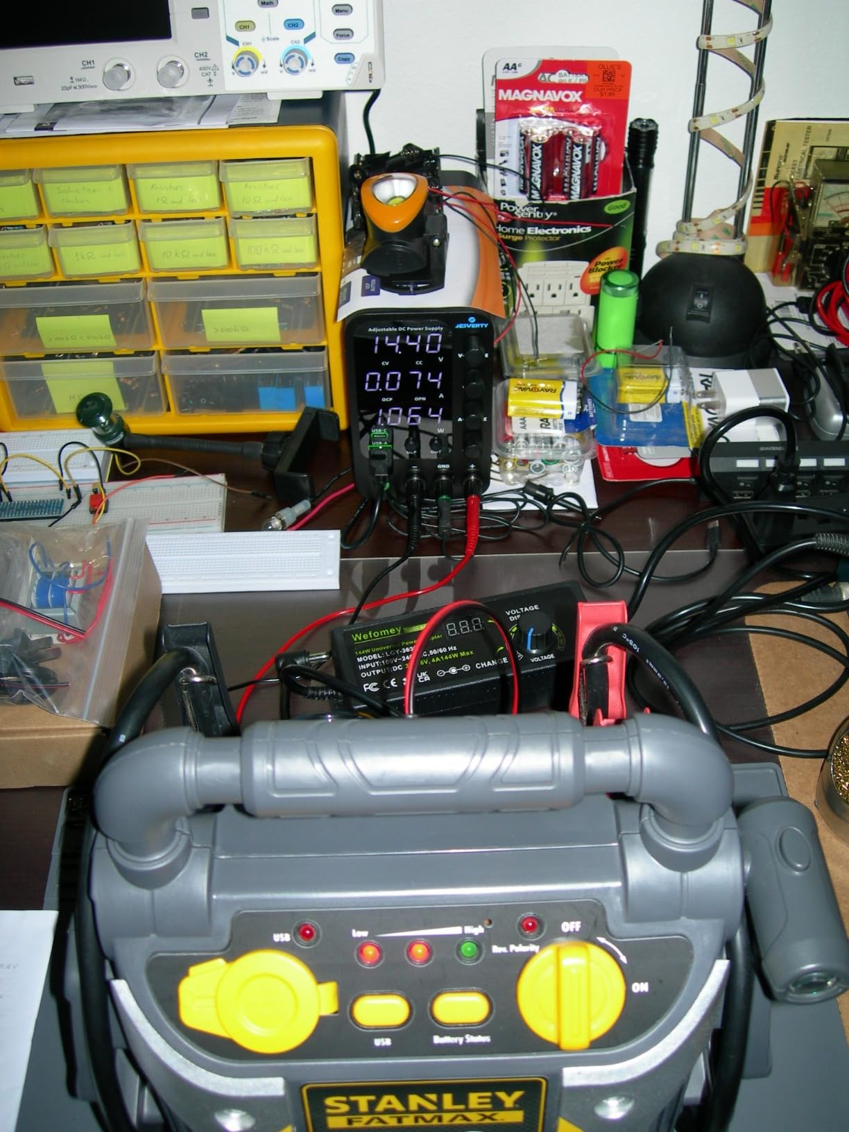 DC Power Supply Variable, 0-32V 0-10A Switching Bench Power Supply with 20W USB & Type-C Quick-Charge, Encoder Corase & Fine Adjustment Knob, Output Switch, 4-Digit LED Display - SPS-3010V customer photo 1