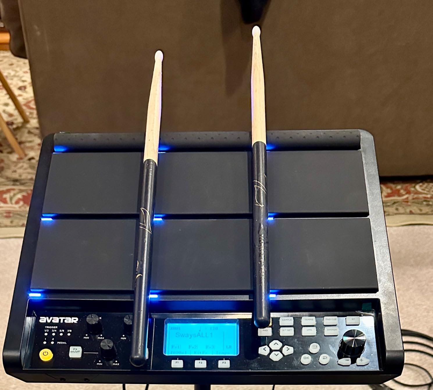 PD708 Sample Pad Electronic Sampling Drum Pad for Drummers Live Performance, 1000 Built-in Sounds, 32GB Storage, Onboard FX, Customizable LEDs customer photo 2