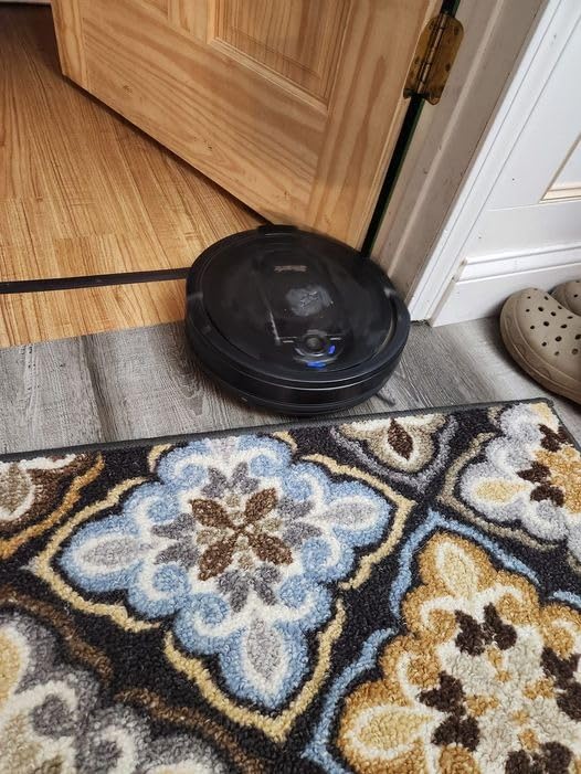Shark Matrix Plus 2-in-1 Robot Vacuum & Mop, Black/Mocha Silver, AV2630WA customer photo 2
