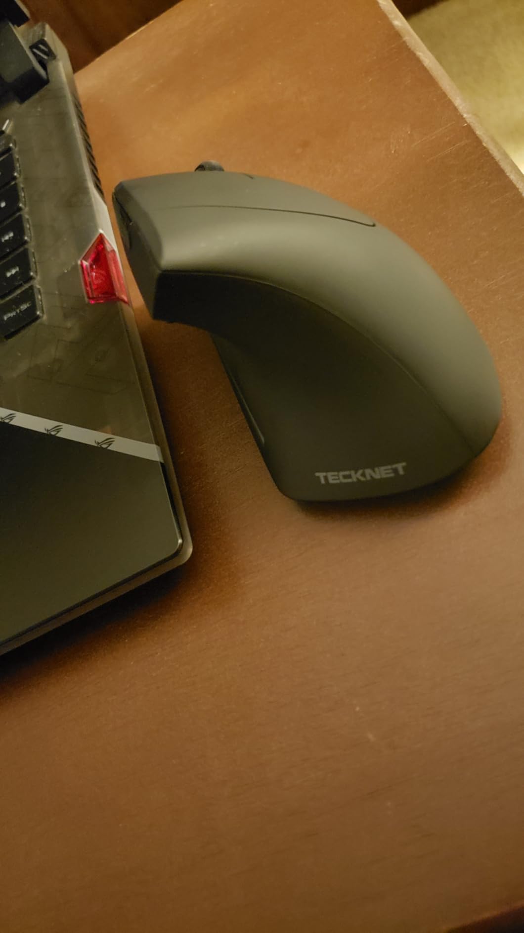 TECKNET Ergonomic Mouse Wireless, Rechargeable Vertical Mice Right Hand customer photo 2