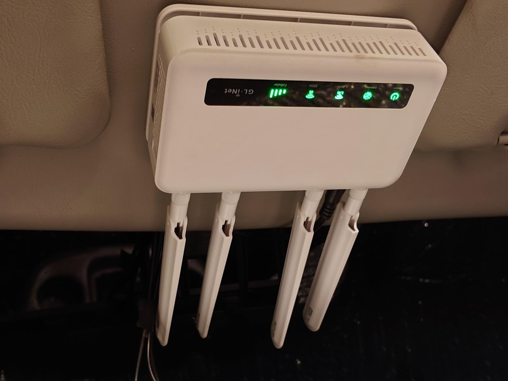 GL.iNet GL-X2000 Spitz Plus 4G LTE CAT 12 Wi-Fi 6 Dual-SIM Router, NA Only | 4G CAT 12, Wi-Fi 6, Detachable Antennas, Dual-SIM, T-Mobile & AT&T IoT Certified, OpenWrt VPN, Home, RV, Road Trips, Offices customer photo 1