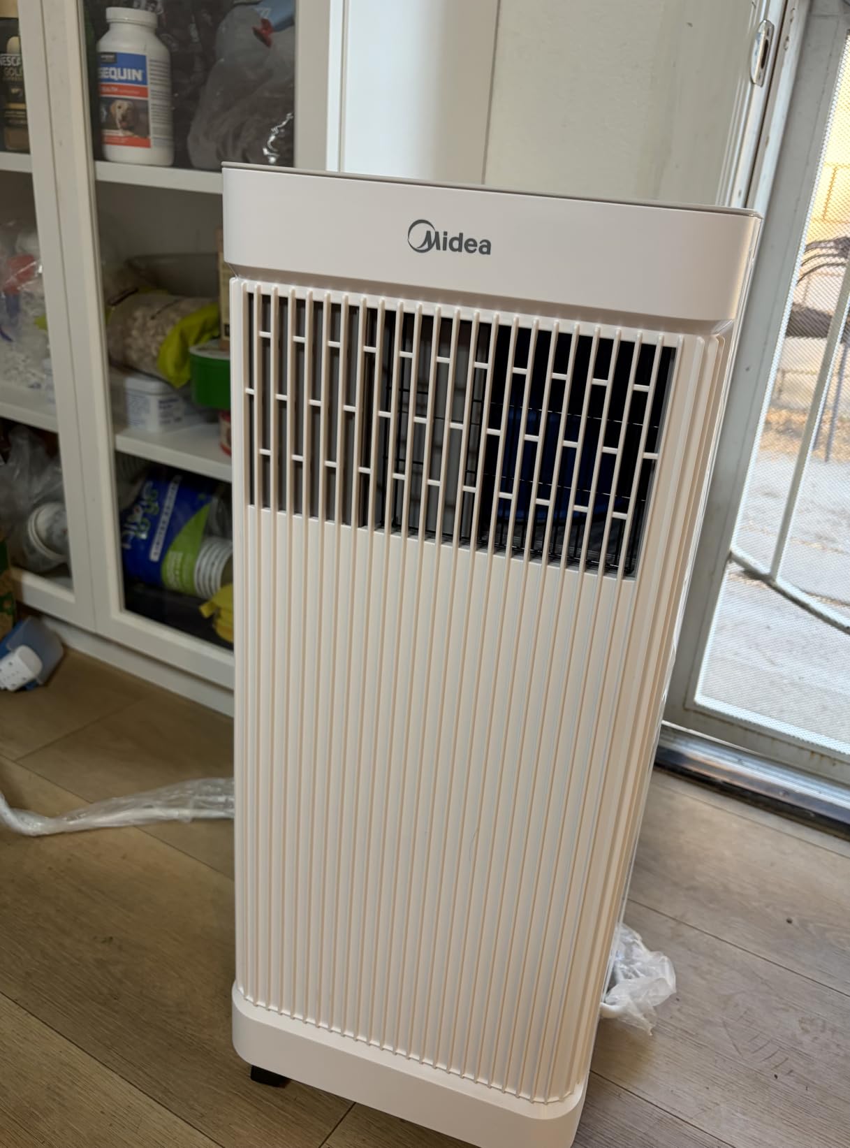 Midea 8,500 BTU ASHRAE Portable Air Conditioner, Cools up to 150 Sq. Ft. customer photo 2