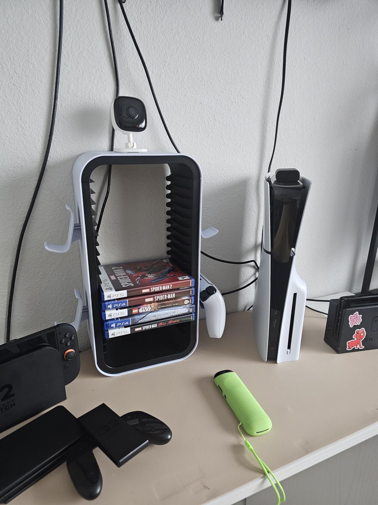 Universal Games Storage Tower Pro - for Up to 18 Games - with Controller Holder for up to 4 Gamepads - Gaming Accessories for PS5, PS4, PS3, Xbox X/S/One, Switch 1 + 2, Switch OLED, BluRay, customer photo 2