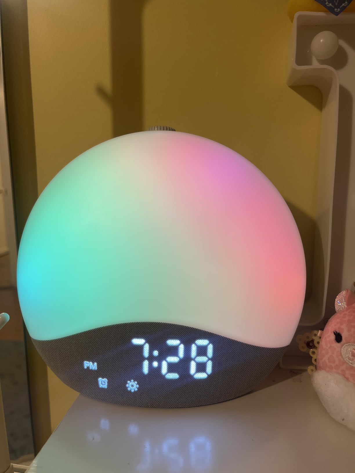 ecozy Sunrise Alarm Clock, White Noise Sound Machine, 26 Soothing Sounds customer photo 2