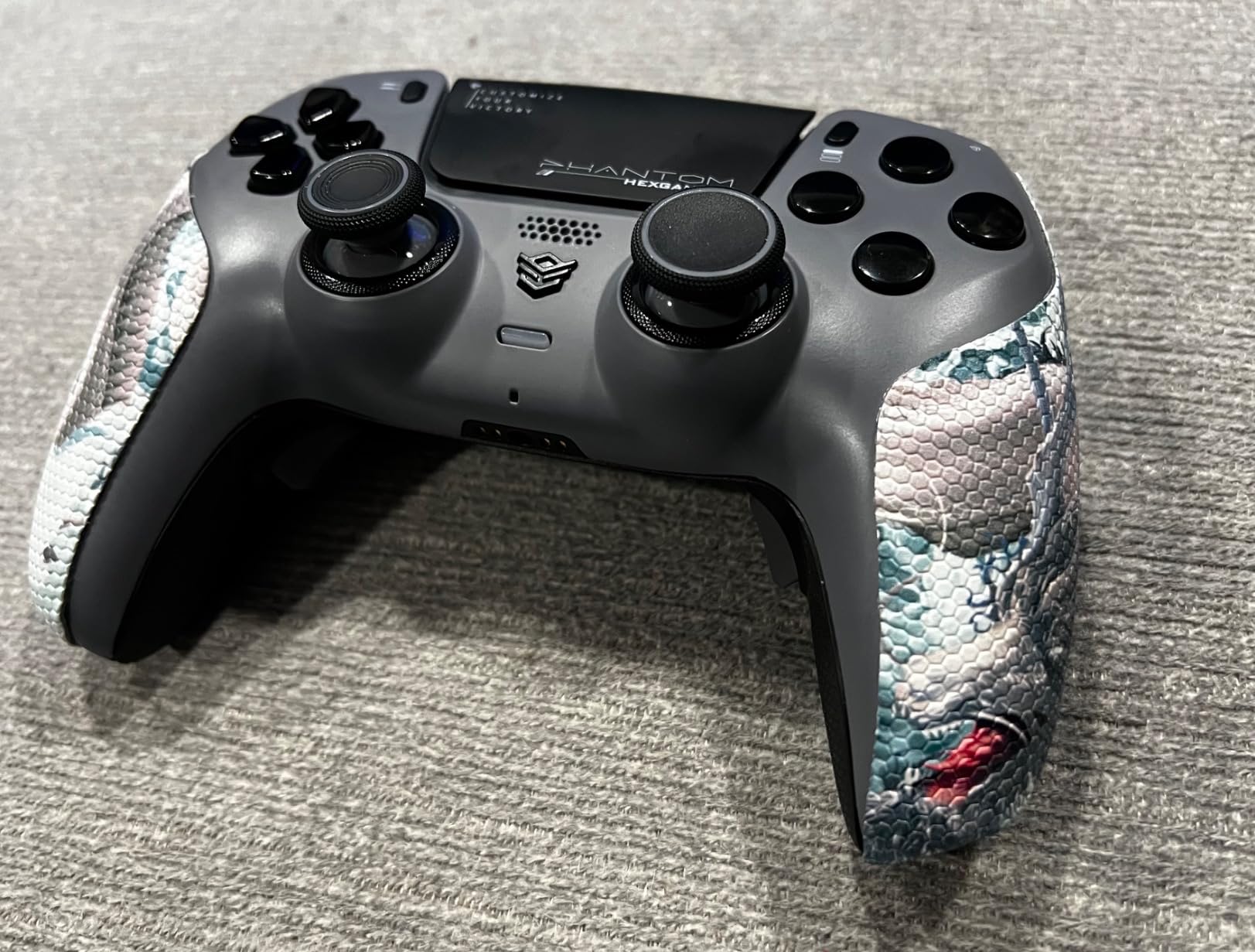 HEXGAMING PHANTOM Wireless Controller Compatible with ps5, Orochi customer photo 2