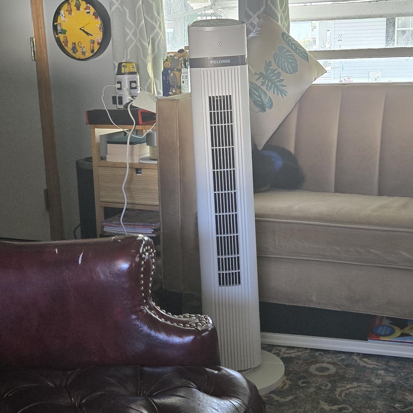 PELONIS 40 inch Bladeless Tower Fan for Bedroom, Standing Fan with Remote Control, 26ft/s, 90° Oscillation, 3 Speed Settings, 27 Db, 3 Modes, 15-Hour Timer, LED Display, Fan that Blows Cold Air, Grey customer photo 2