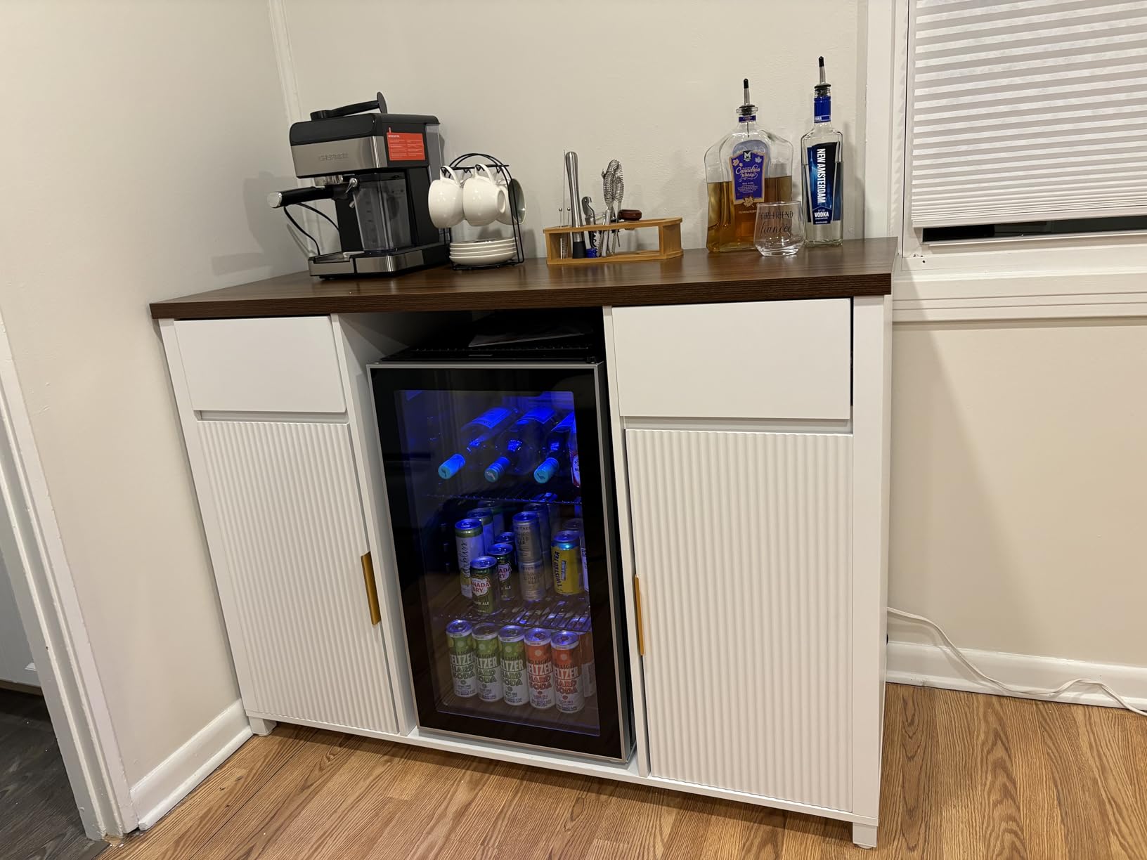 Antarctic Star 0.9Cu. Ft. Counter-top Wine Cellar Mini Fridge customer photo 1