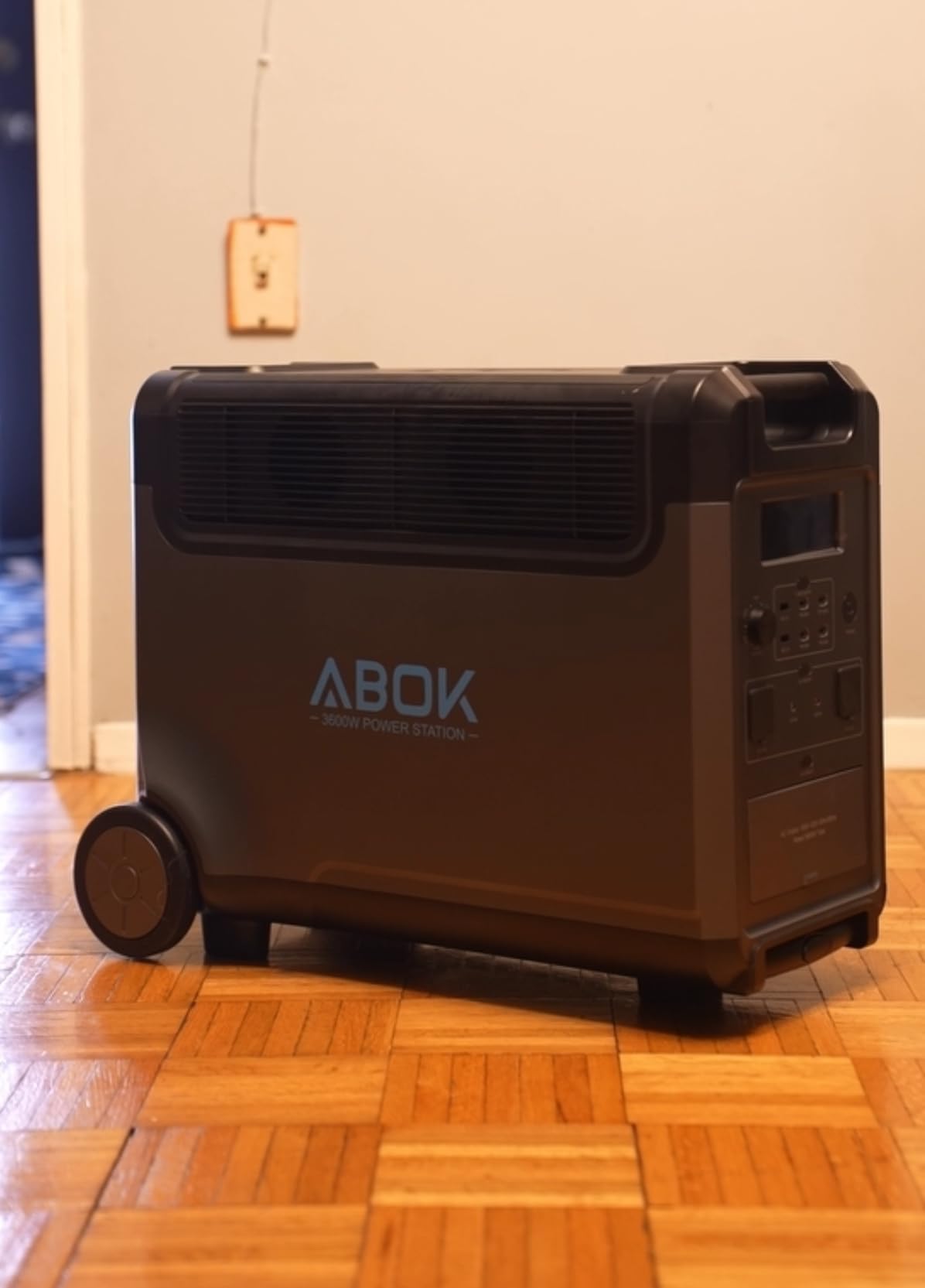 ABOK Ark3600 Portable Power Station 3600W, 3840Wh LiFePO4 Battery customer photo 2