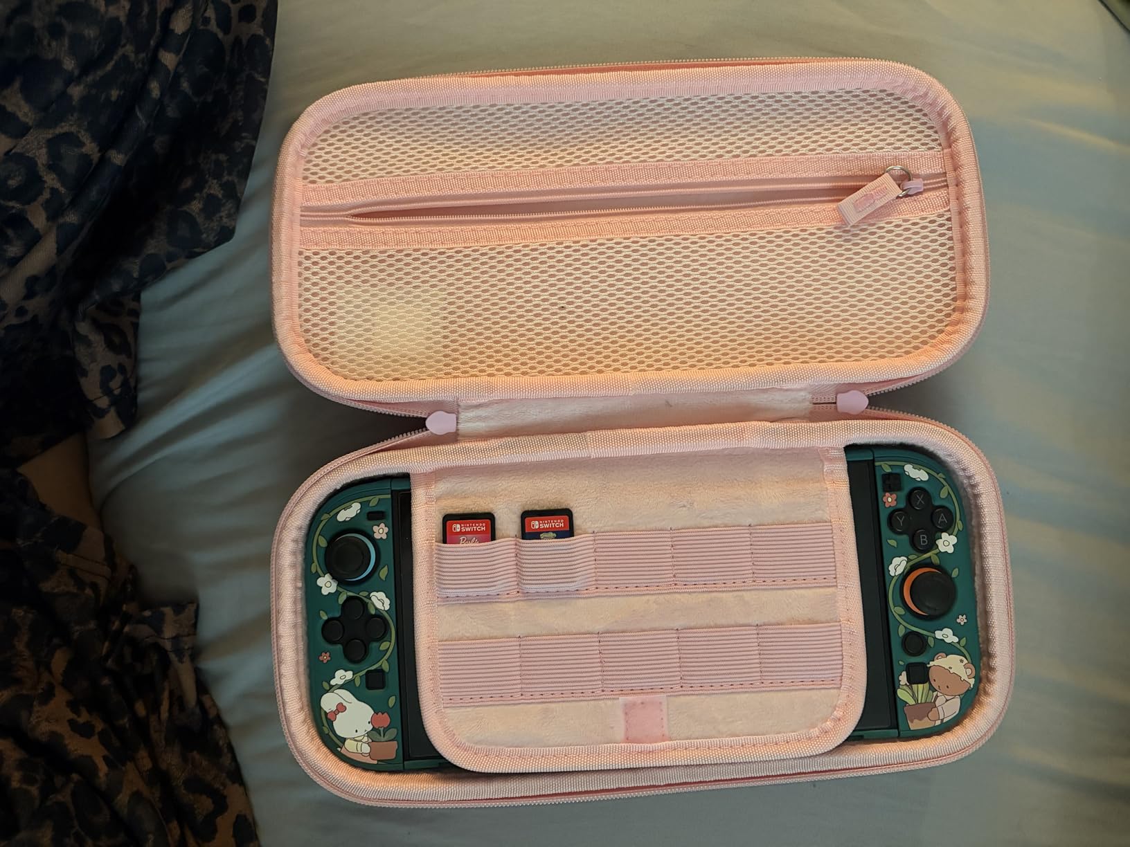 Auarte Switch Case for Switch 2 Console (2025)/OLED, [Charge Inside] Design customer photo 2