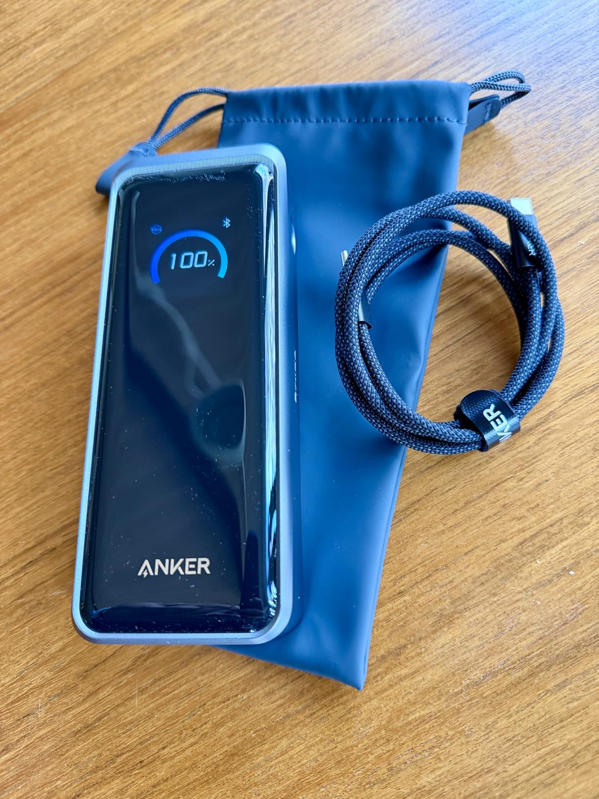 Anker Prime Power Bank, 26,250mAh 300W with Fast Charging Base customer photo 1