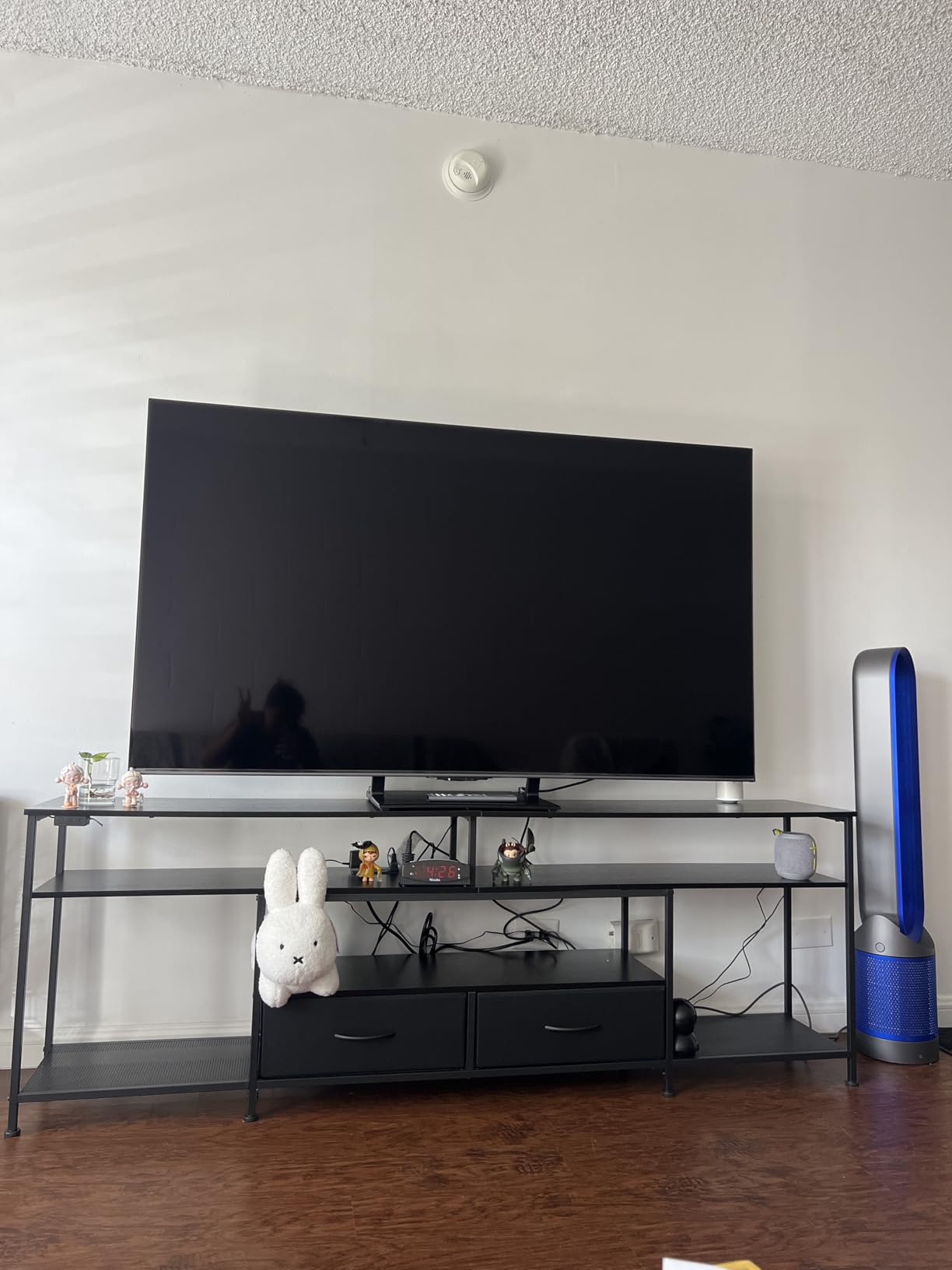 Huuger TV Stand for 75 80 Inch TV, Entertainment Center with Power Outlets and LED Lights, 70.9 Inch TV Console for Living Room, Media Console with Drawers and Shelves, Black customer photo 2