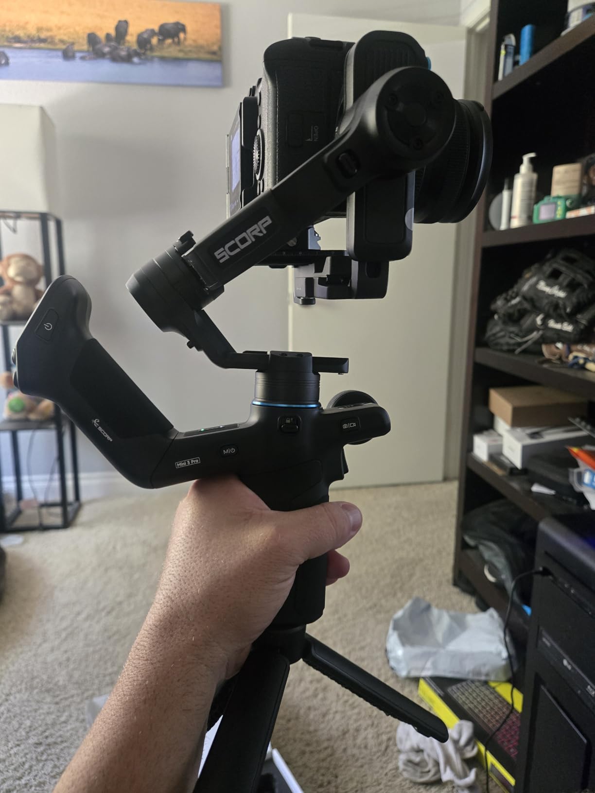 FeiyuTech SCORP Mini-3-Pro Gimbal Stabilizer for Camera Mirrorless/Compact/Action Cameras,Smartphone,18m AI Tracking,Detachable Remote Handle,4.4lbs Payload,3-axis Gimbal for Canon Sony Nikon customer photo 1