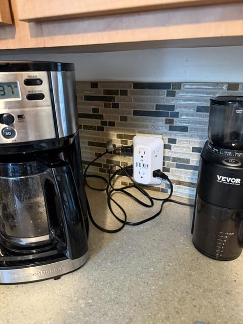 Addtam Surge Protector Outlet Extender with 6 AC and 4 USB Ports(2 USB C) customer photo 2