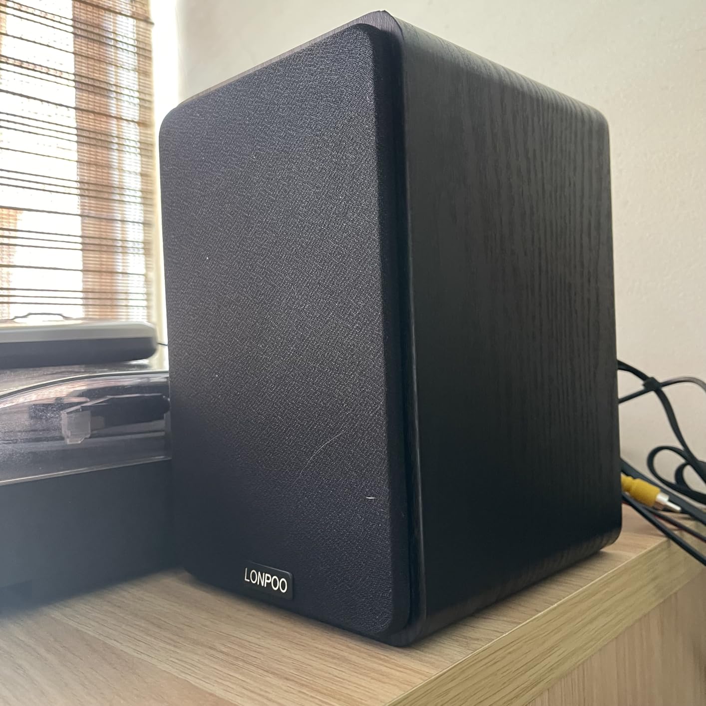 LONPOO 60W Powered Bookshelf Speakers HiFi Stereo Sound for TV/PC/Turntable customer photo 1