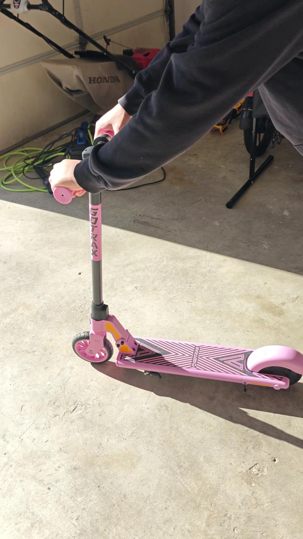 Gotrax Electric Scooter for Kids 6-12, Max 3.75 Mile & 7.5Mph,Thumb Control customer photo 2