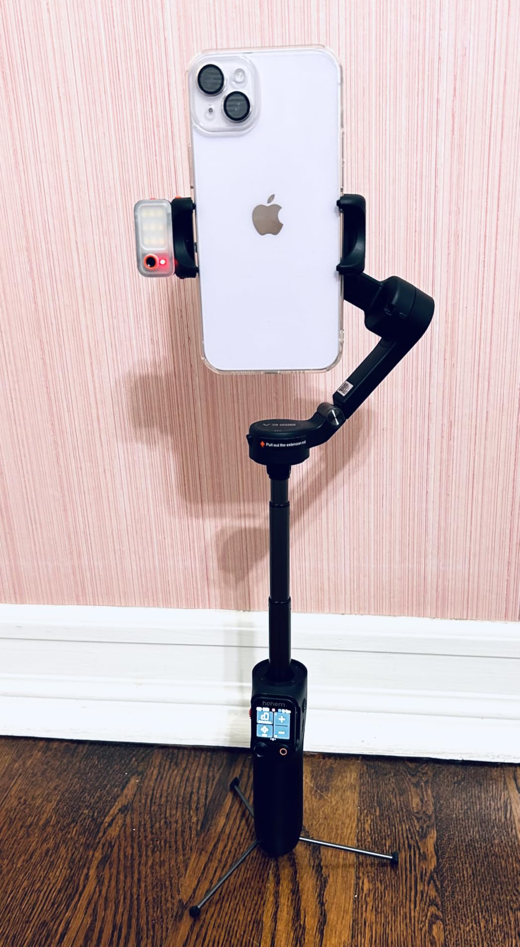 hohem iSteady V3 Ultra 3-Axis Gimbal Stabilizer for iPhone & Android customer photo 2