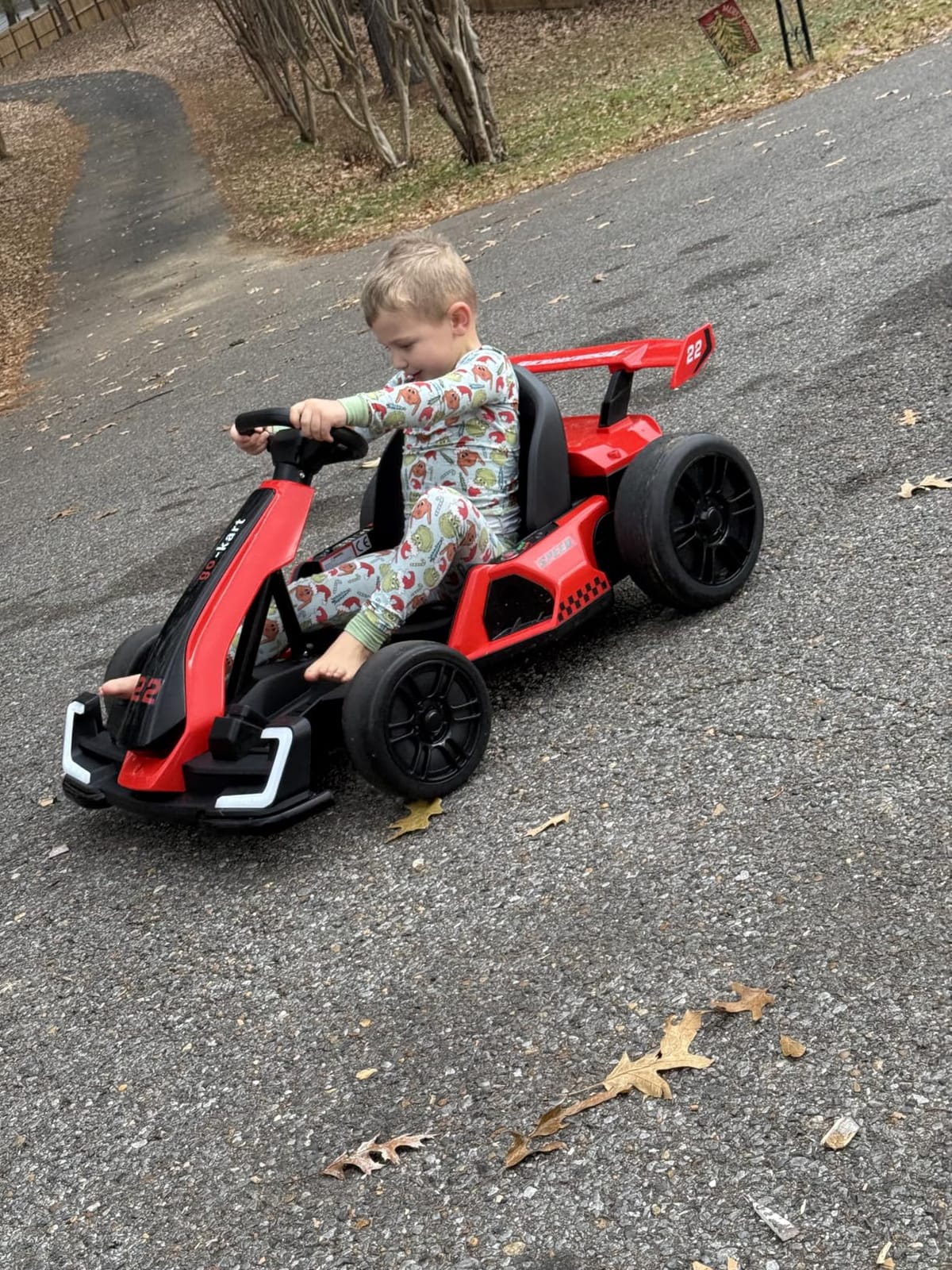KerryYoo K61 Go Kart Electric Drift Kart with Length Adjustable Seat, 24V Ride on Toys with 4 Speed Mode,300W Outdoor Ride On Crazy Kart, 8.5 MPH, Bluetooth - Red customer photo 1