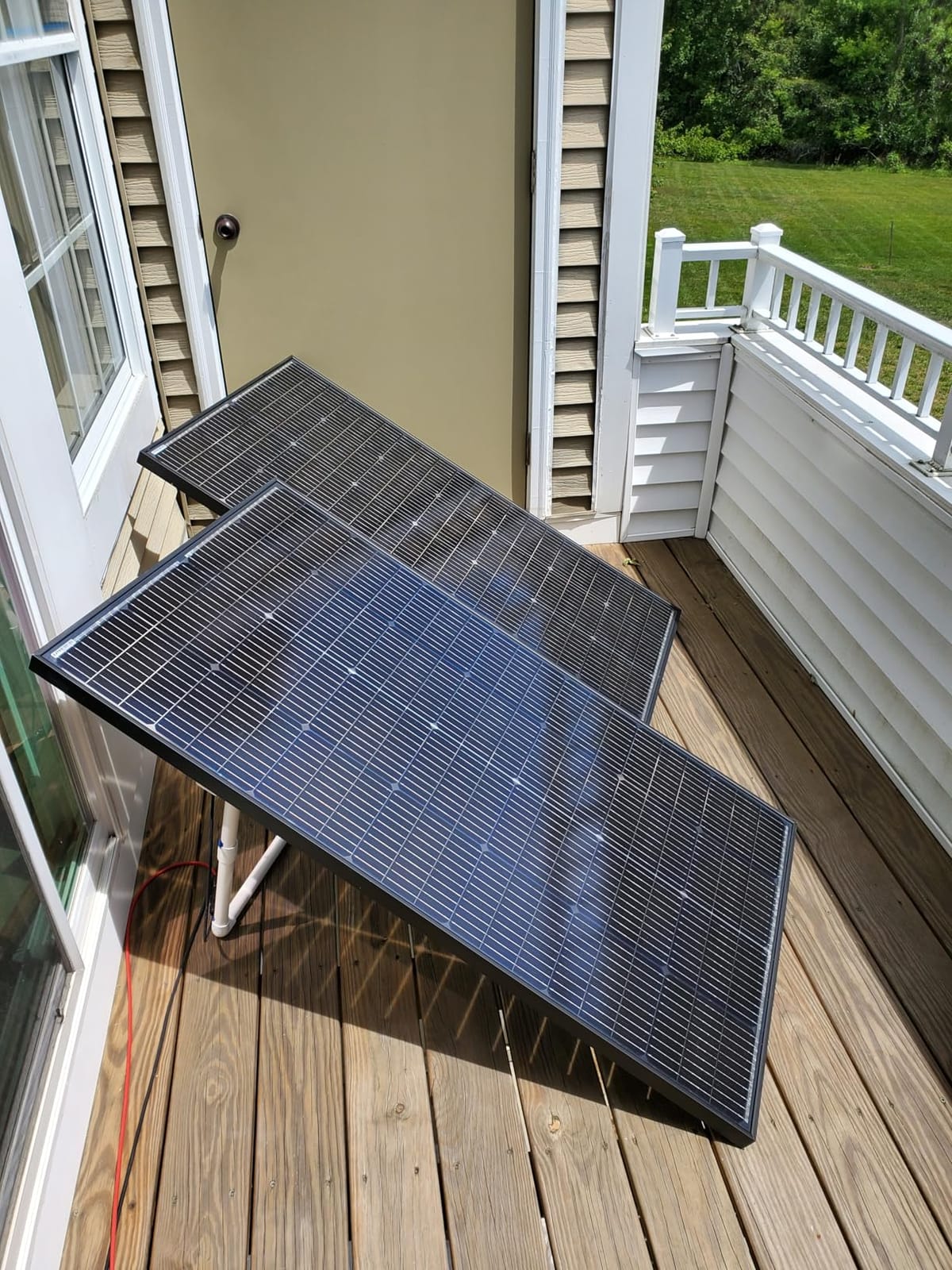 JJN 550 Watt Bifacial Solar Panels 2PCS,12/24/48 Volt 1100 Watt Solar Panel,Monocrystalline for Homes Rooftop Farm RV and Off-Grid Applications customer photo 1
