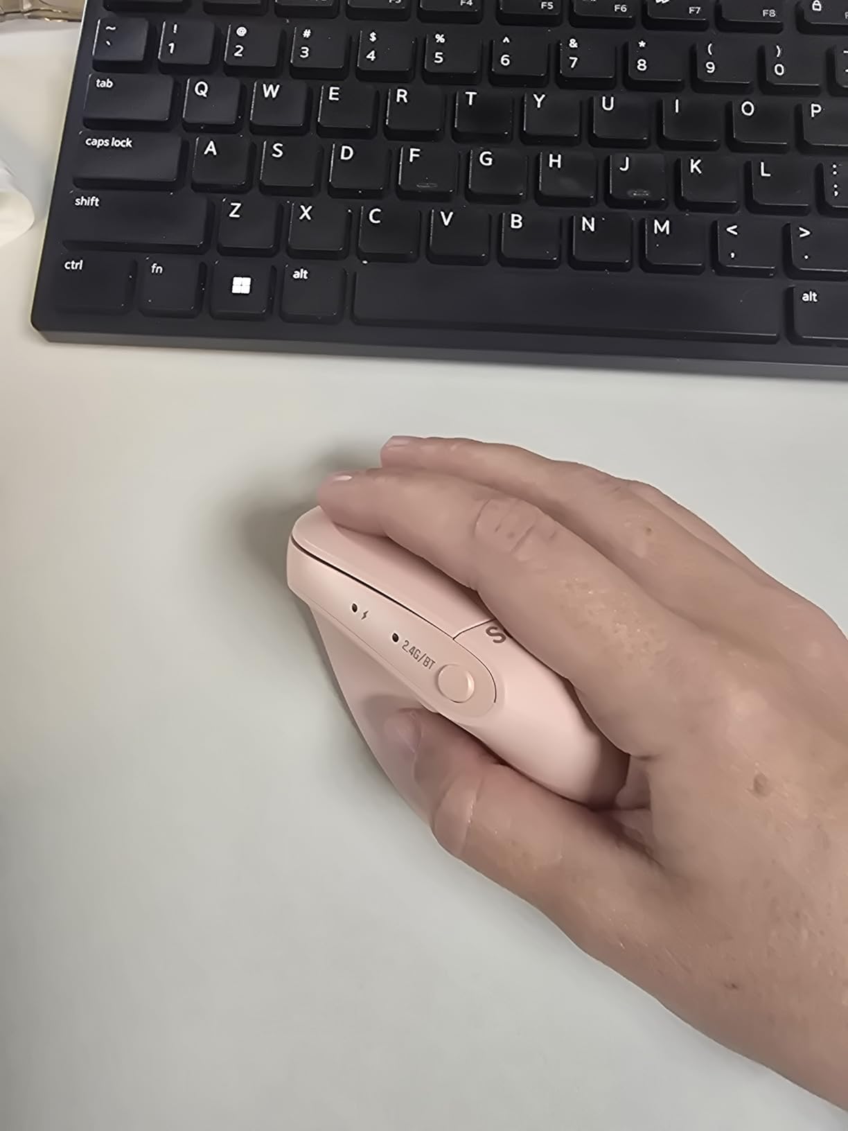 SABLUTE MAM3 Ergonomic Mouse, Wireless Mouse for Small/Medium Hands customer photo 1