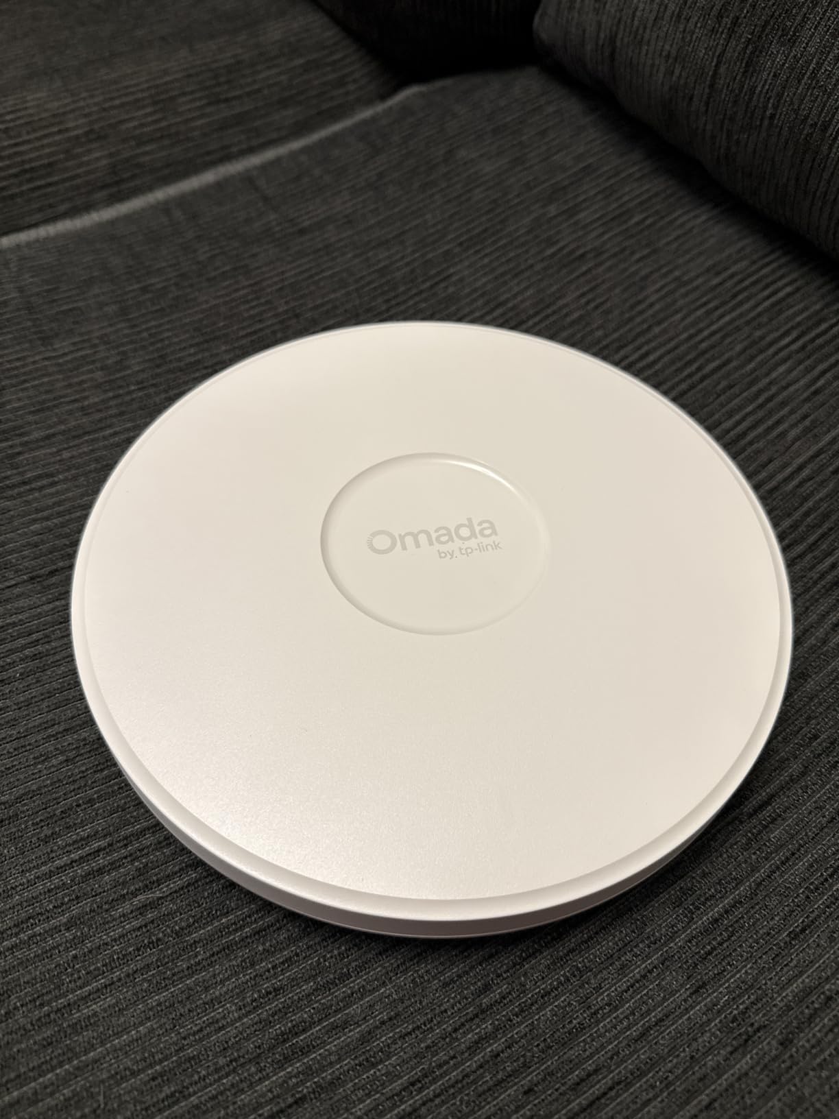 Omada 7 Max, BE15000 WiFi Access Point, 10G Port, w/o DC Adapter(EAP787) | 8-Stream WiFi 7 Tri-band, 5yr Warranty, PoE+/DC Powered, Mesh/WPA3/Roaming Supported, Omada Managed customer photo 2
