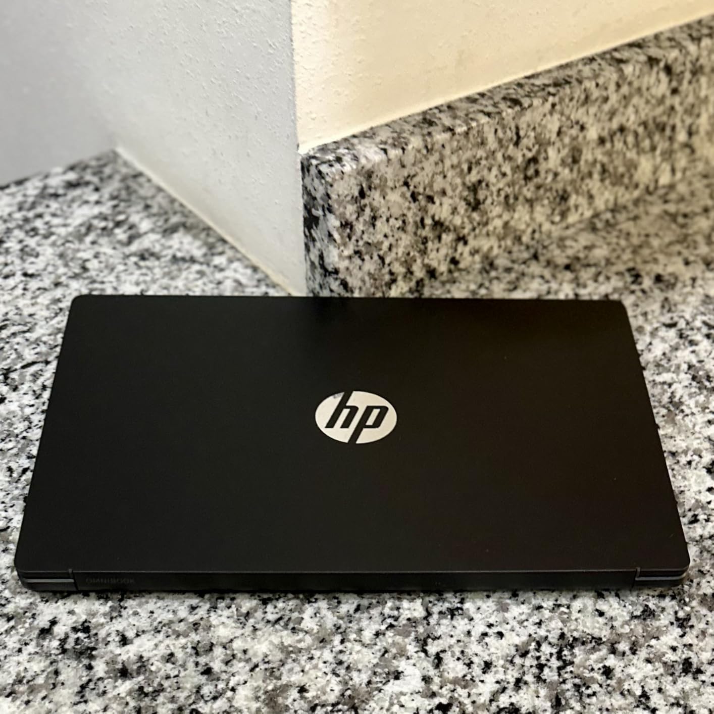 HP OmniBook 3 16 inch Laptop PC, 2K Touchscreen, AMD Ryzen 3 30, 8 GB RAM, 256 GB SSD, AMD Radeon 610M GPU, Windows 11 Home, Mica Silver, 16-by0199nr customer photo 2