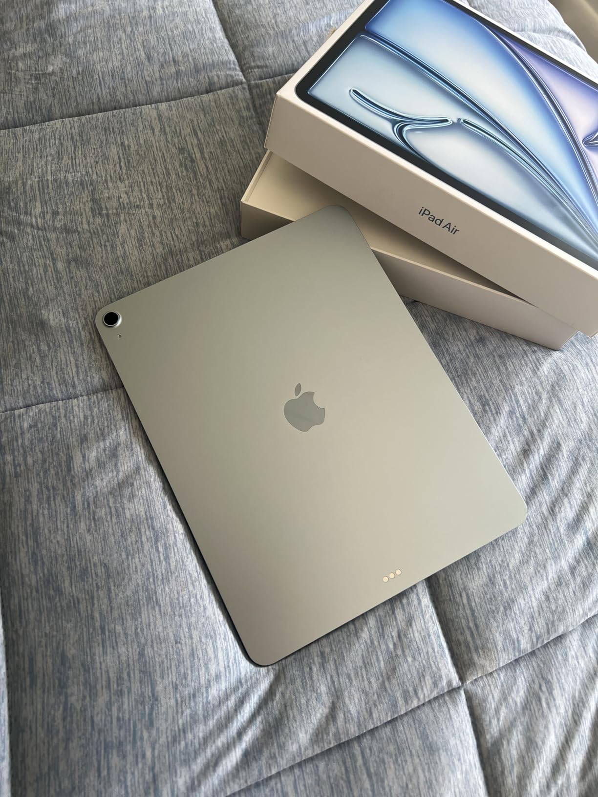 Apple iPad Air 13-inch (M4): Liquid Retina Display, 128GB, 12MP Front/Back Camera, Wi-Fi 7 with Apple N1, Touch ID, All-Day Battery Life — Space Gray customer photo 2