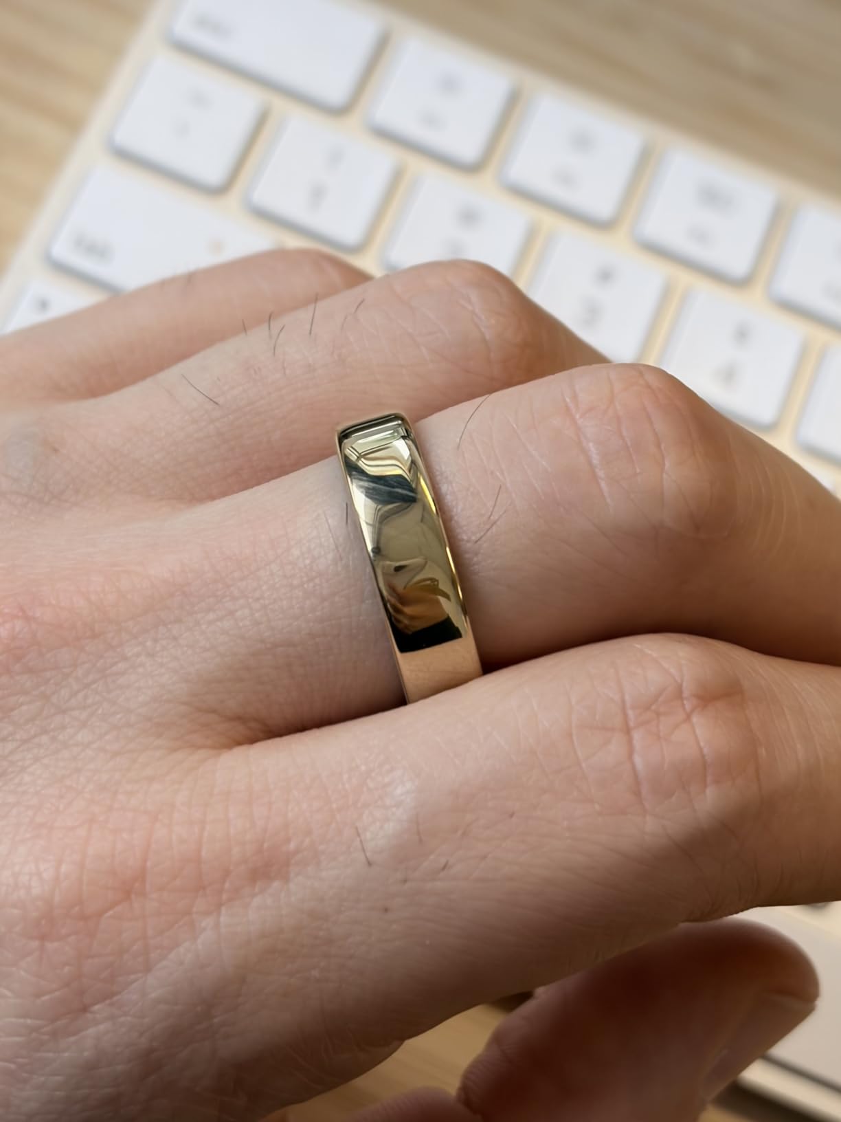 Oura Ring 5 Smart Ring - Silver - Size 10 - Fitness & Sleep Tracker customer photo 2