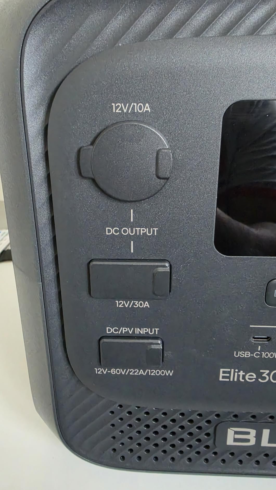 BLUETTI Solar Generator Elite 300 with 350W Solar Panel Included, 3014.4Wh customer photo 1