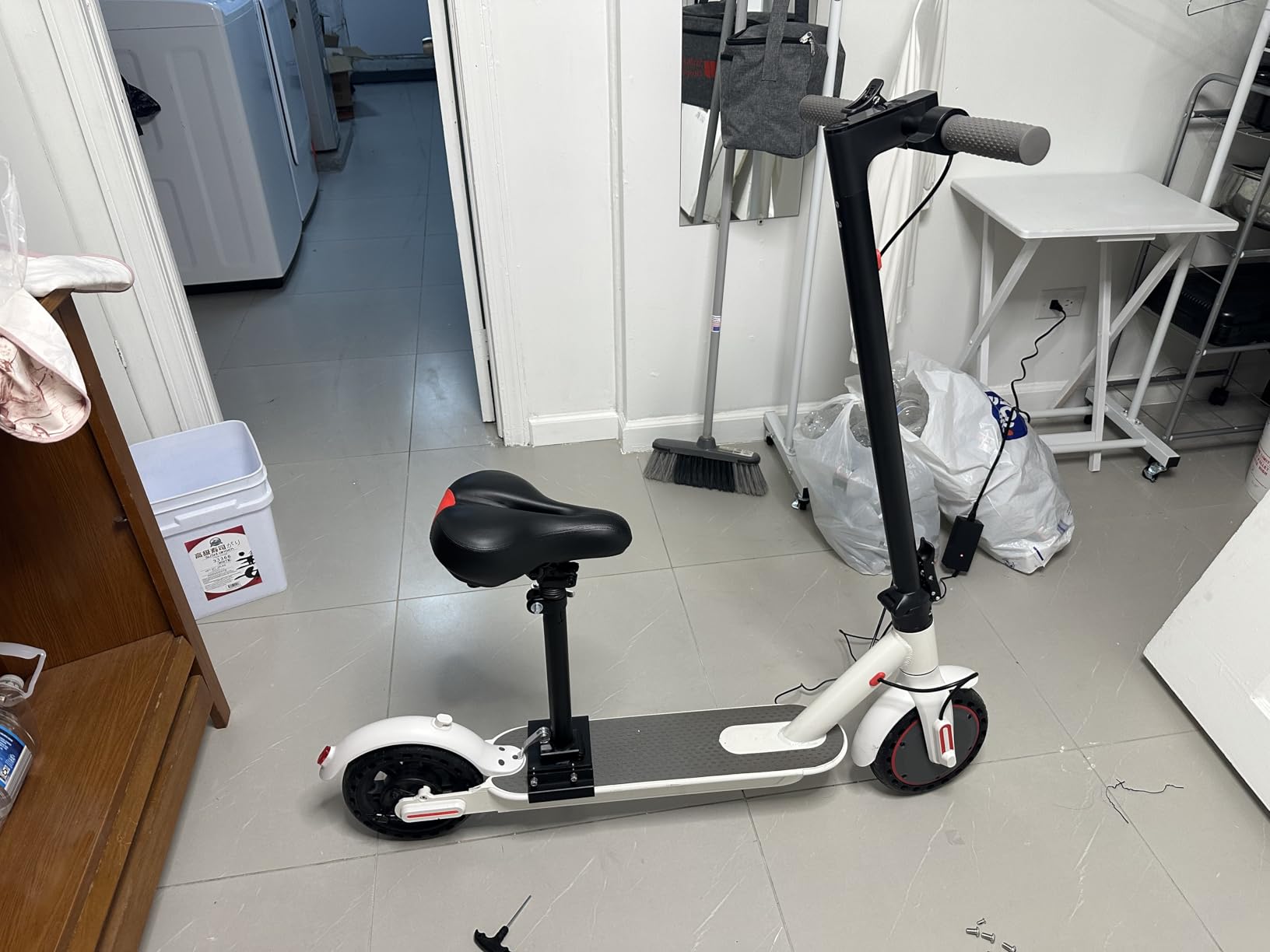 350W/500W Electric Scooter for Adults & Teens - 19/22MPH & 15/22Mile Range Commuter E-Scooter with App Control, with Seat (Option), Dual Suspension (Option) customer photo 2