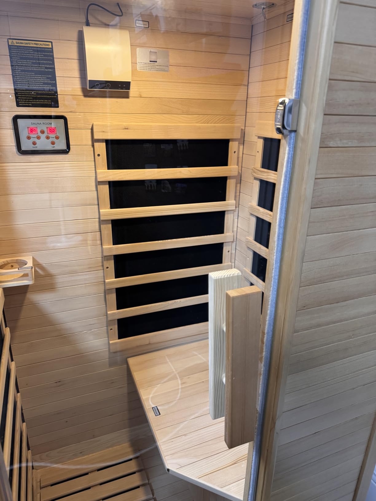 4-6 Person Outdoor Barrel Sauna with 6KW Electric Heater customer photo 2